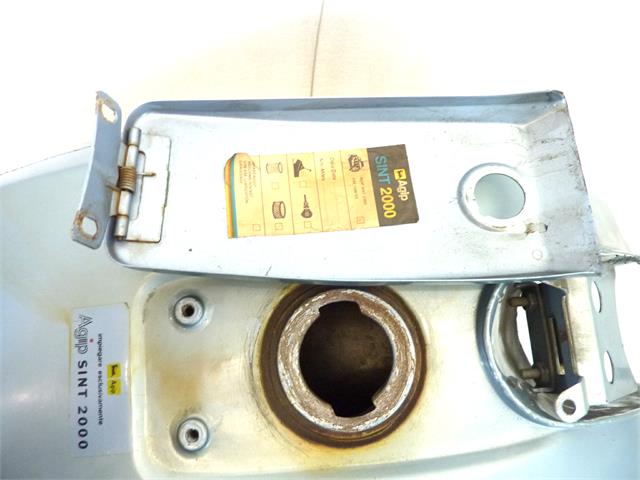 Serbatoio benzina Guzzi G5 Convert T3 T4 1000 SP GU17100265 carburante - immagine 10