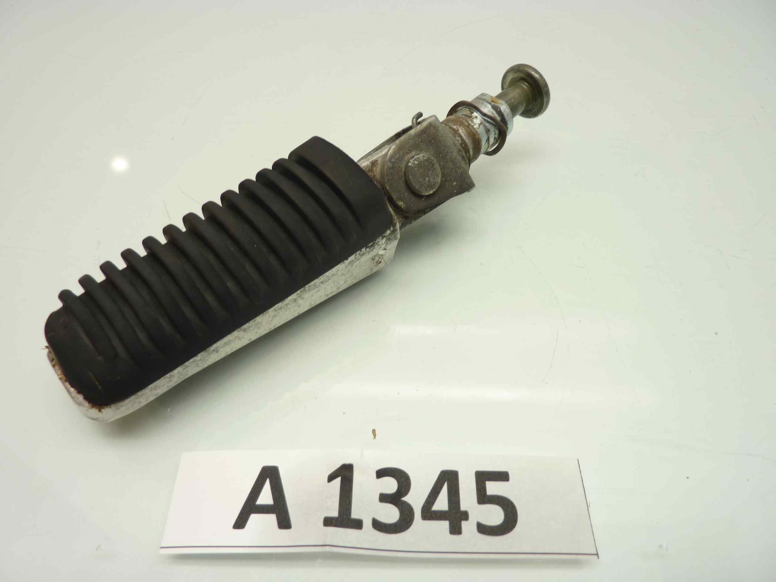 Yamaha FAZER FZ6 600 '01-03 Pedalino poggiapiedi anteriore destro - immagine 2