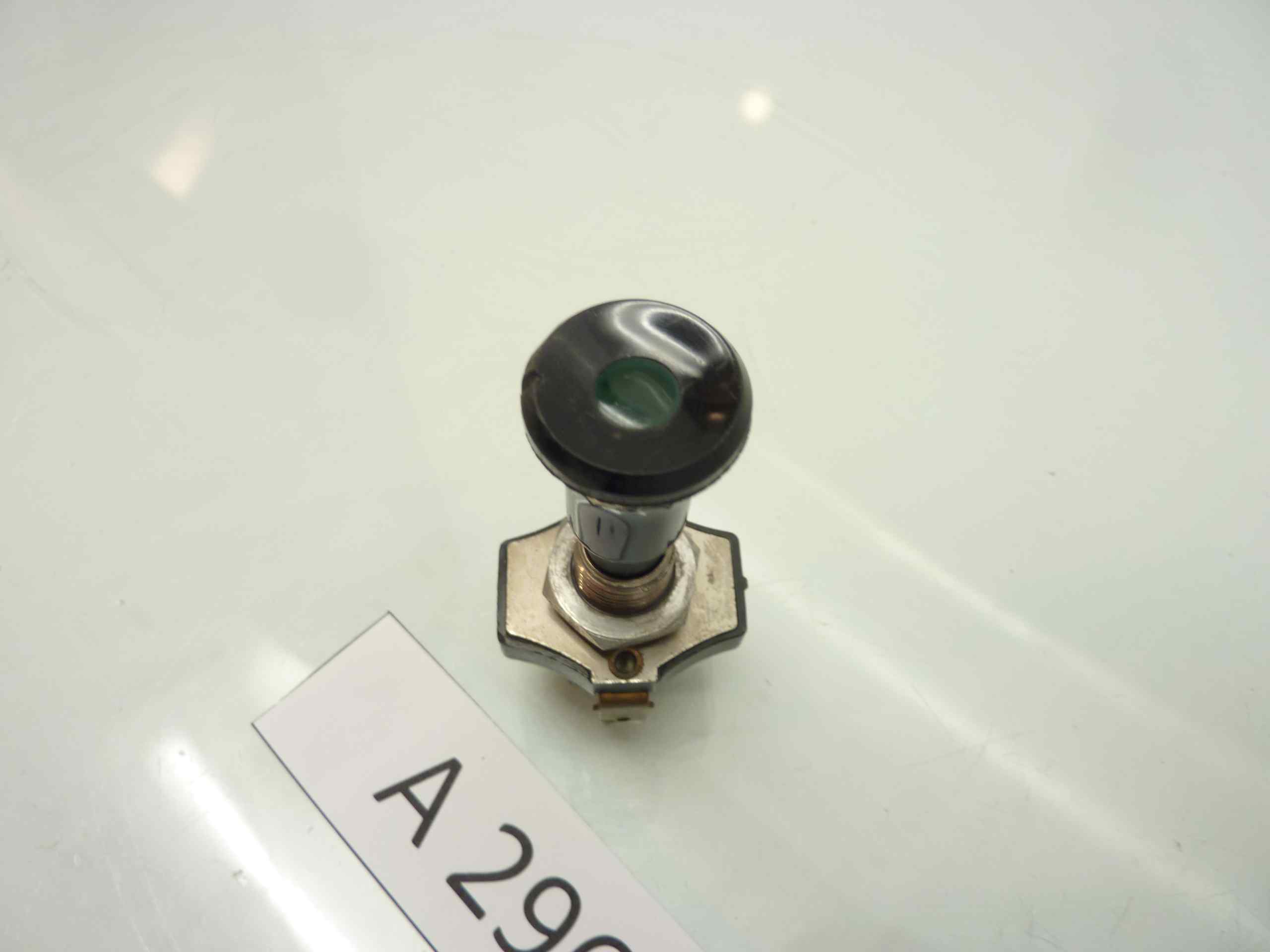 auto epoca pulsante cruscotto tiretto interruttore originale luce verde 3 linee - immagine 2