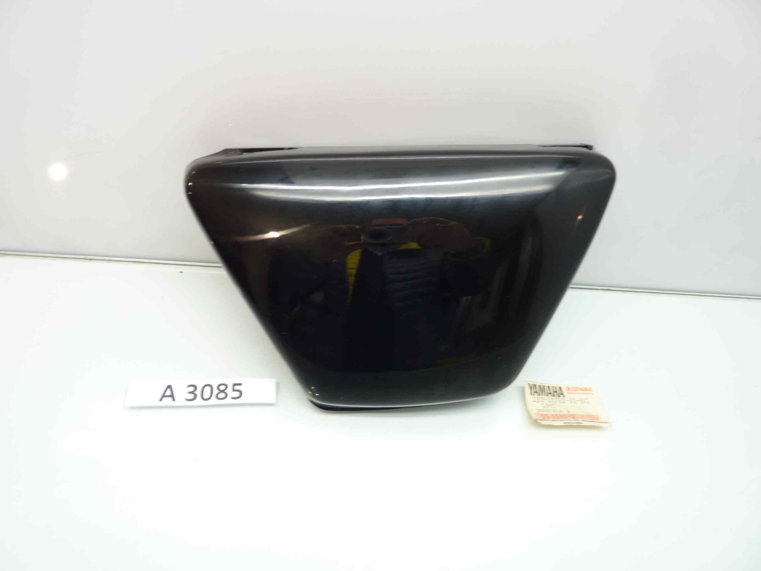 Yamaha SR 500 78 79 fiancatina sinistra 2J221711016G NUOVA