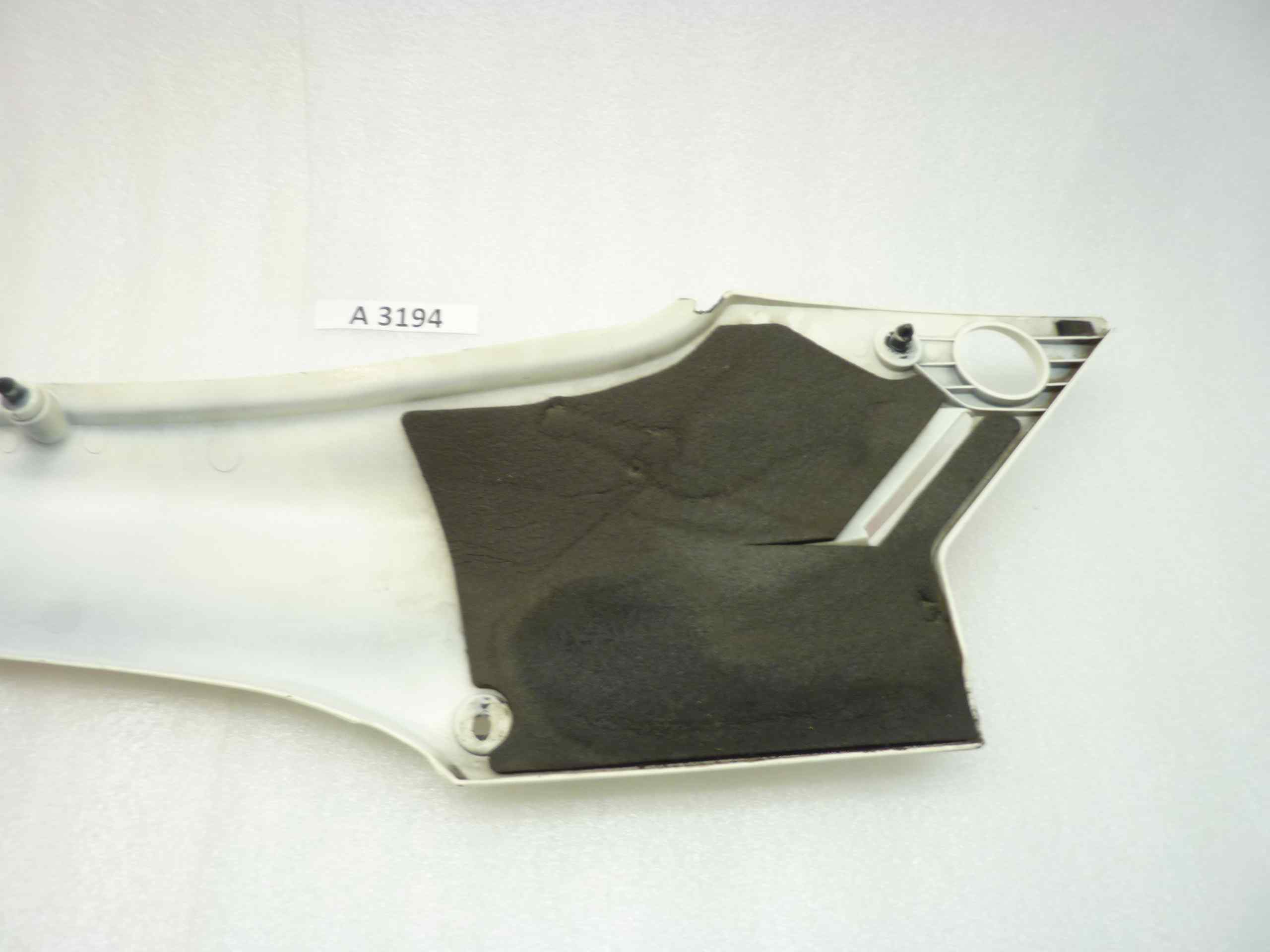 Yamaha TZR 125 87-88 3FN carena laterale sinistra originale Yamaha - immagine 4