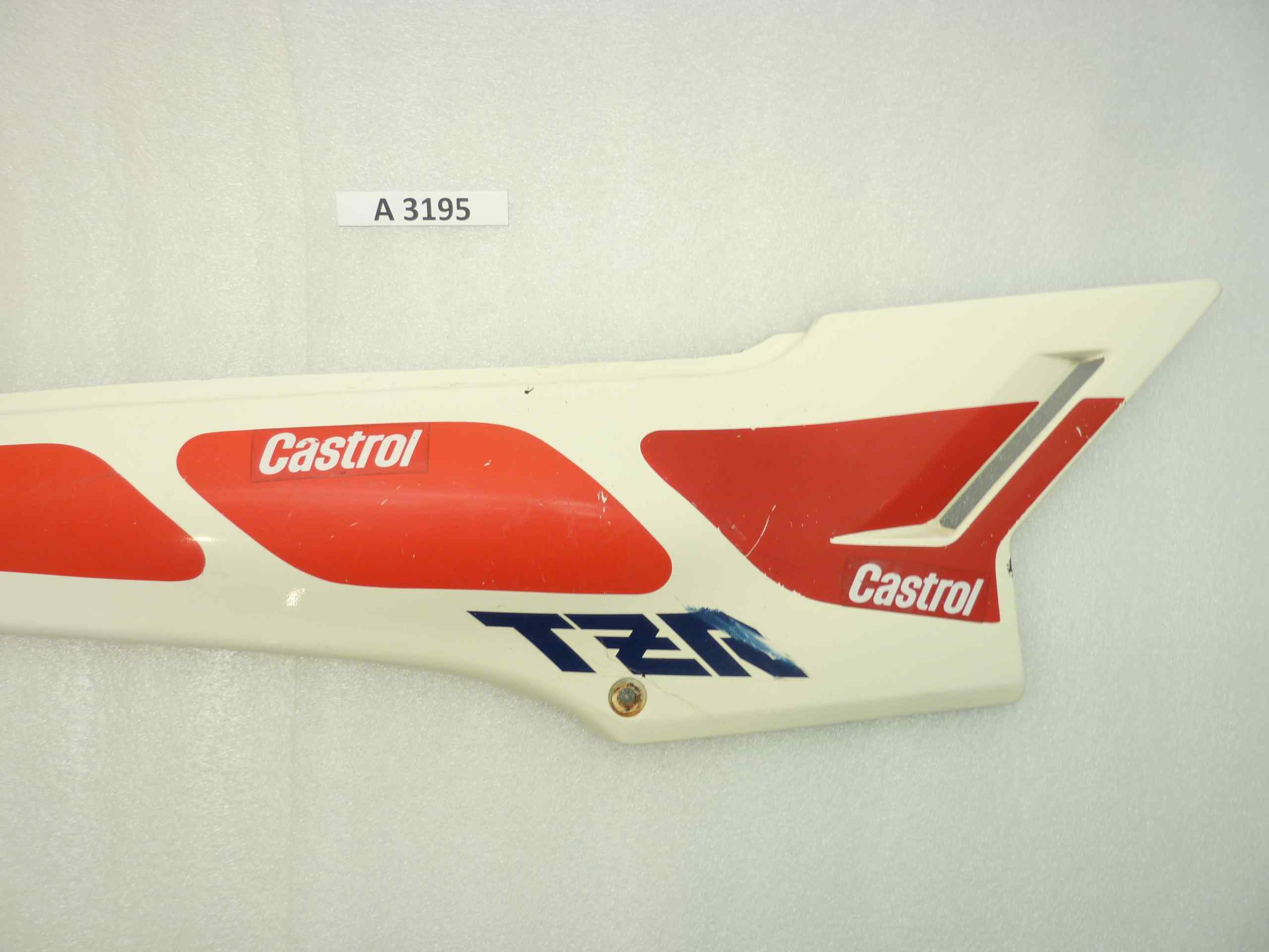 Yamaha TZR 125 87-88 3FN carena laterale destra originale Yamaha - immagine 3