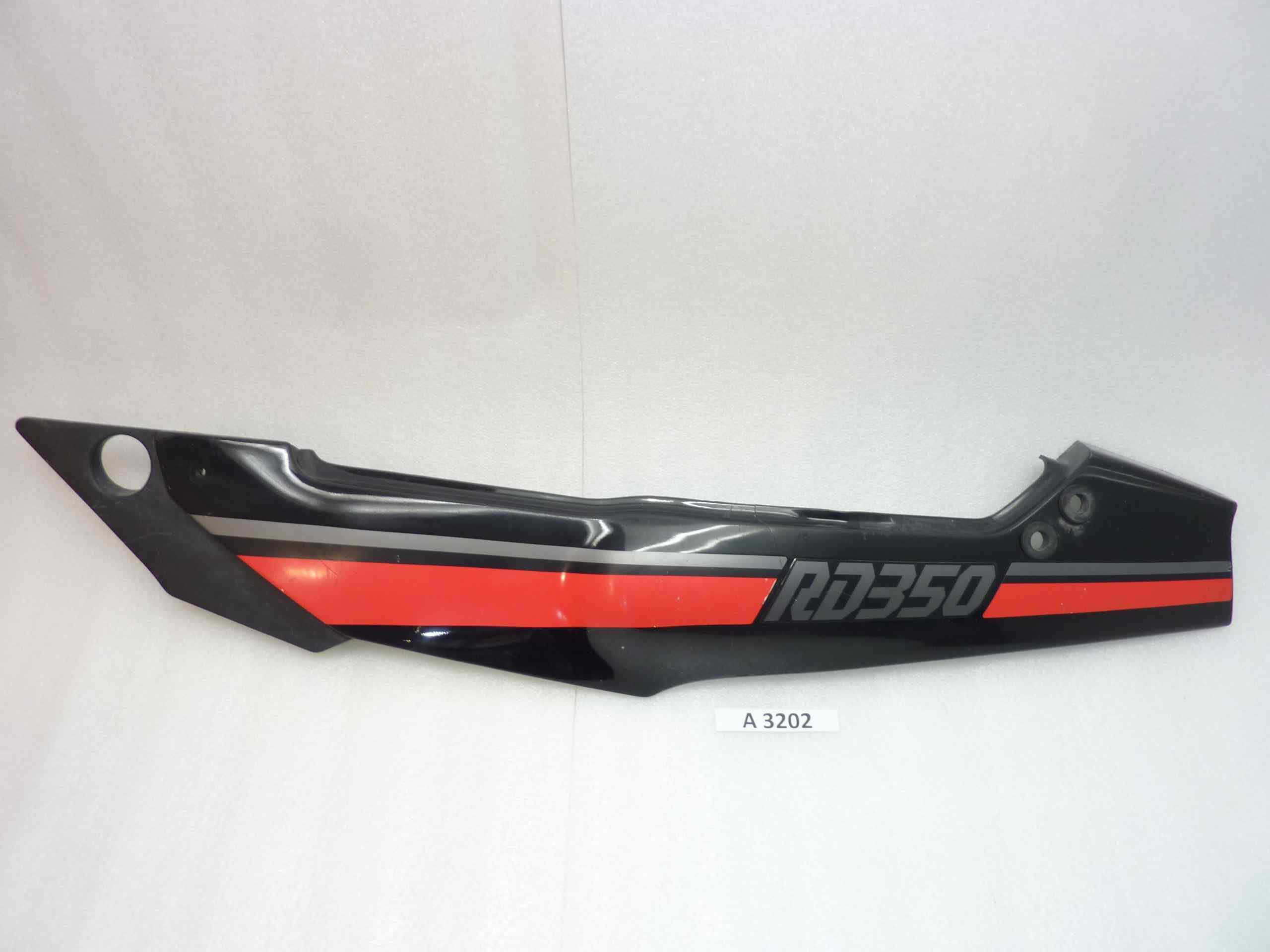Yamaha RD 350 YPVS carena fiancata sinistra laterale posteriore originale Yamaha