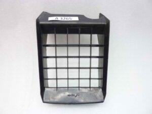 Aprilia ST 125 83 griglia radiatore
