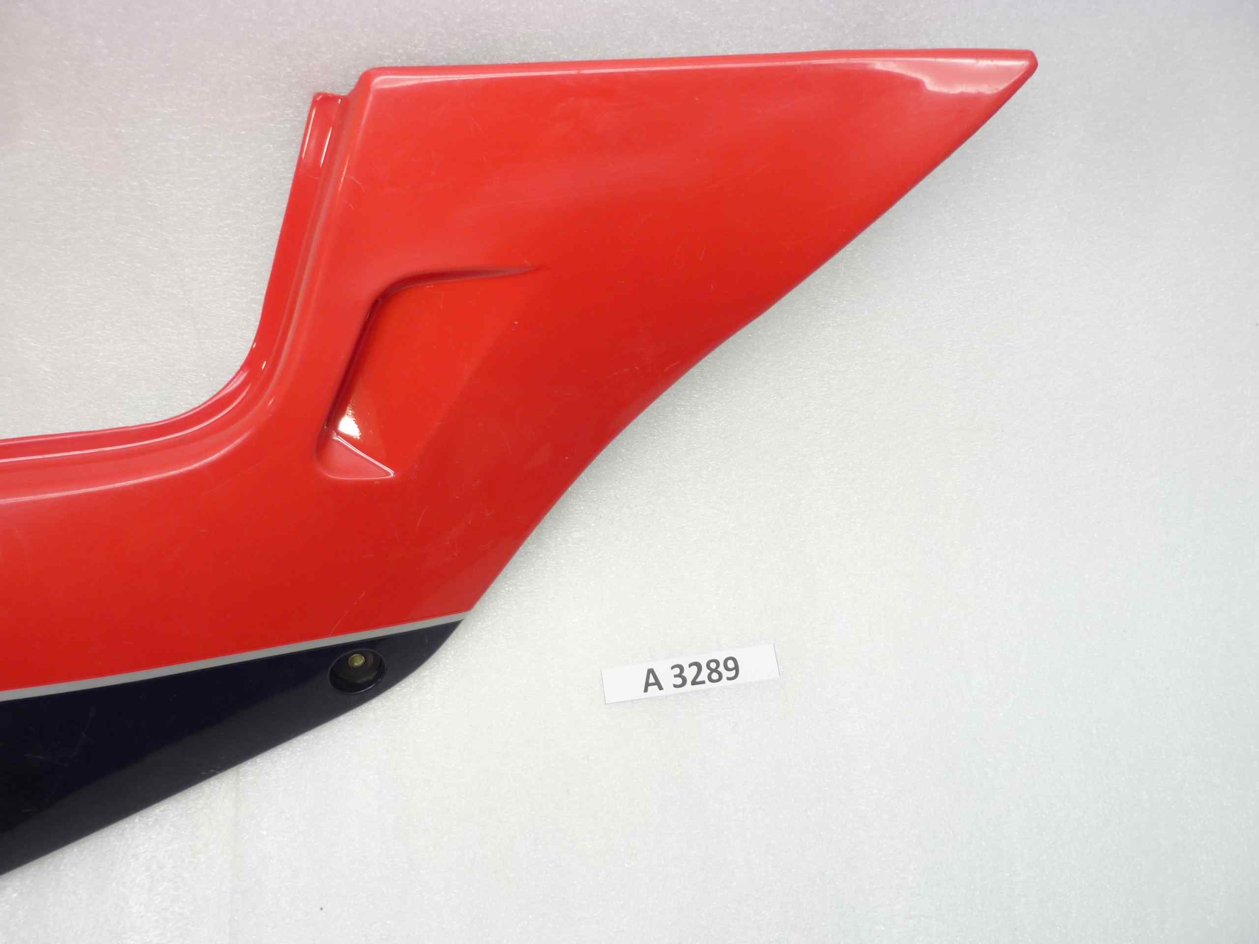 Suzuki GSX 1100 carena laterale destra 4711148B20 - immagine 2