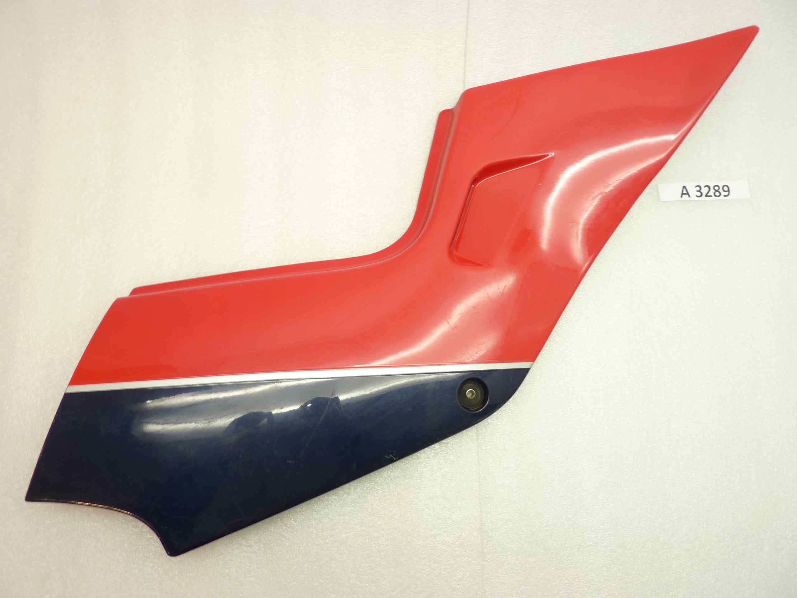 Suzuki GSX 1100 carena laterale destra 4711148B20 - immagine 5