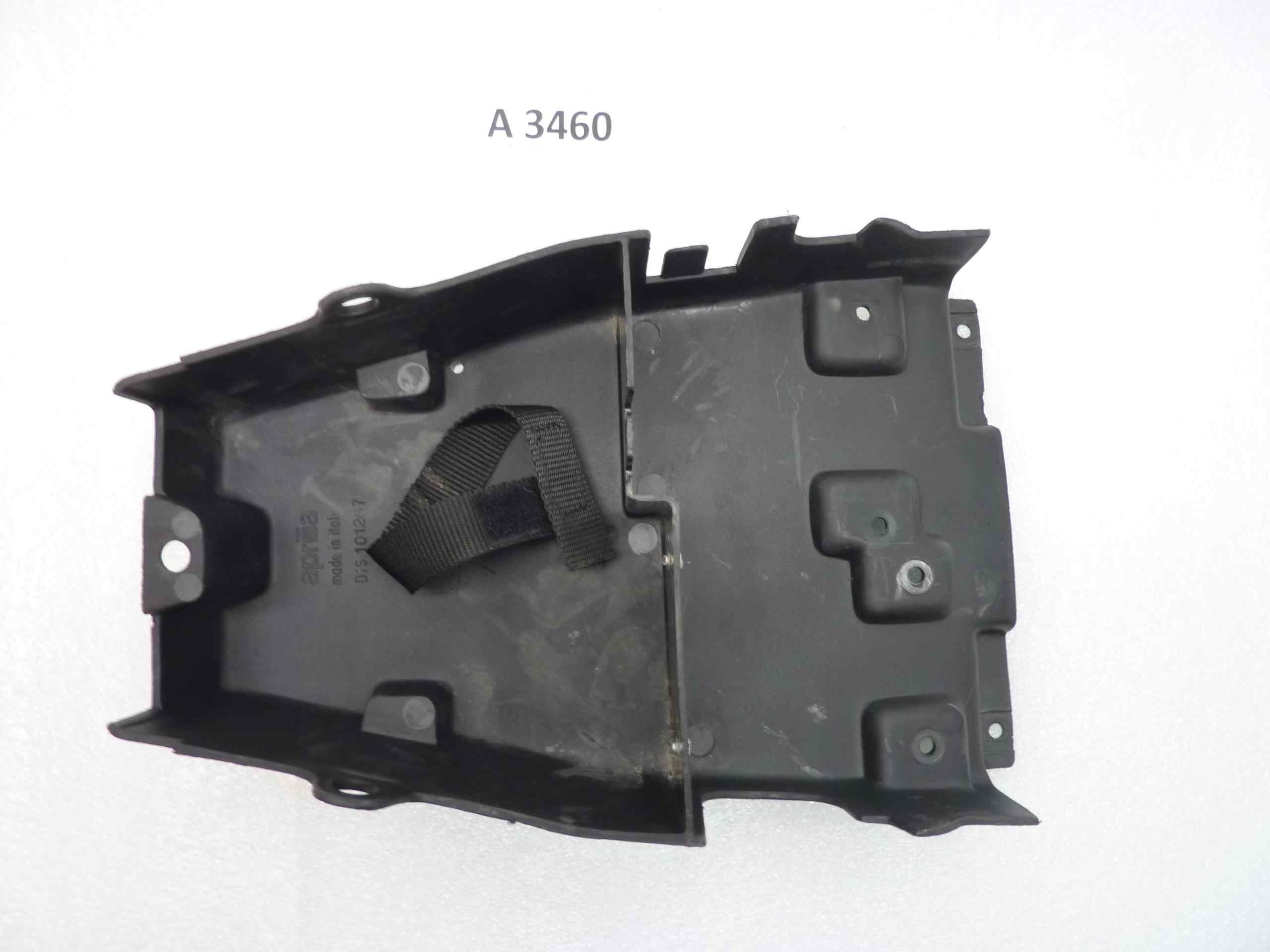 Aprilia Pegaso 650 cube 97-00 vano sottosella sottocodone DIS 101267