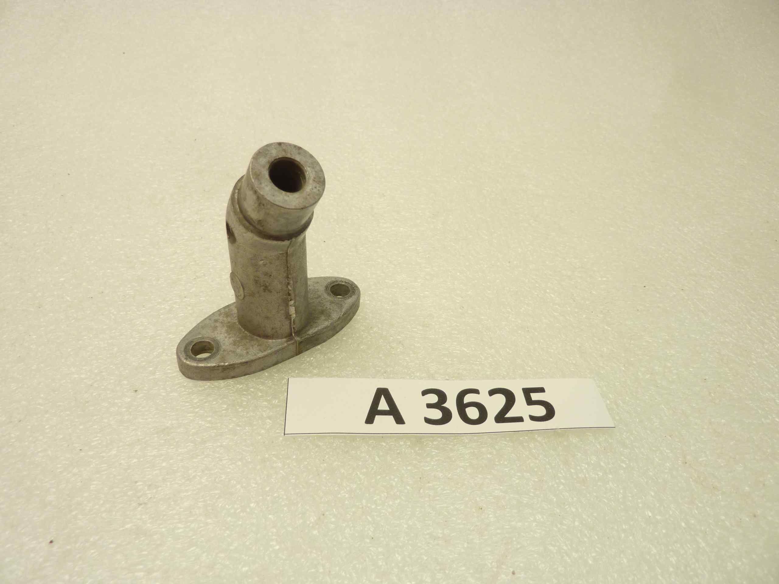 Collettore aspirazione Minarelli diam 7 interasse fori 46mm diam imbocco 18mm