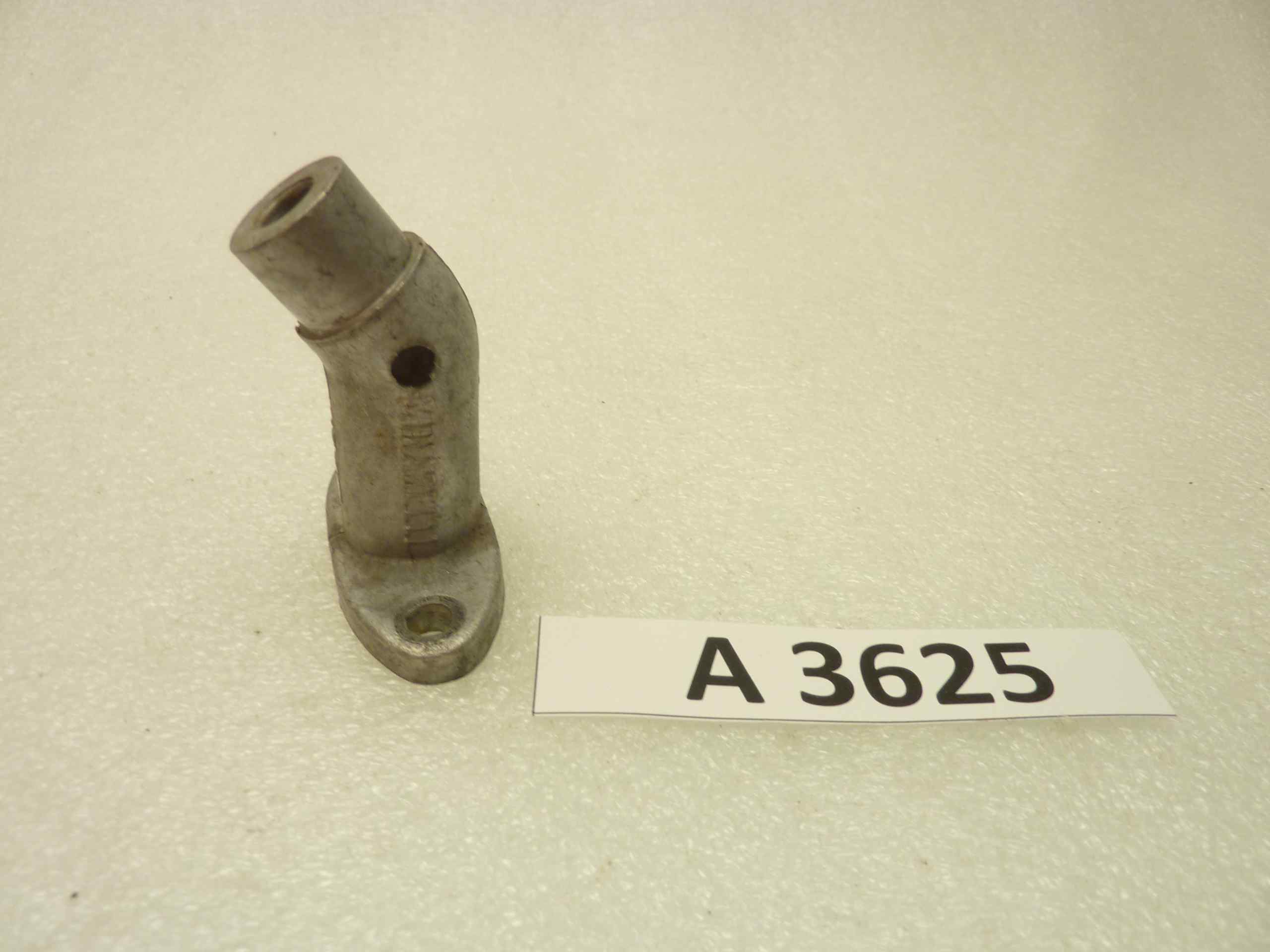 Collettore aspirazione Minarelli diam 7 interasse fori 46mm diam imbocco 18mm - immagine 3