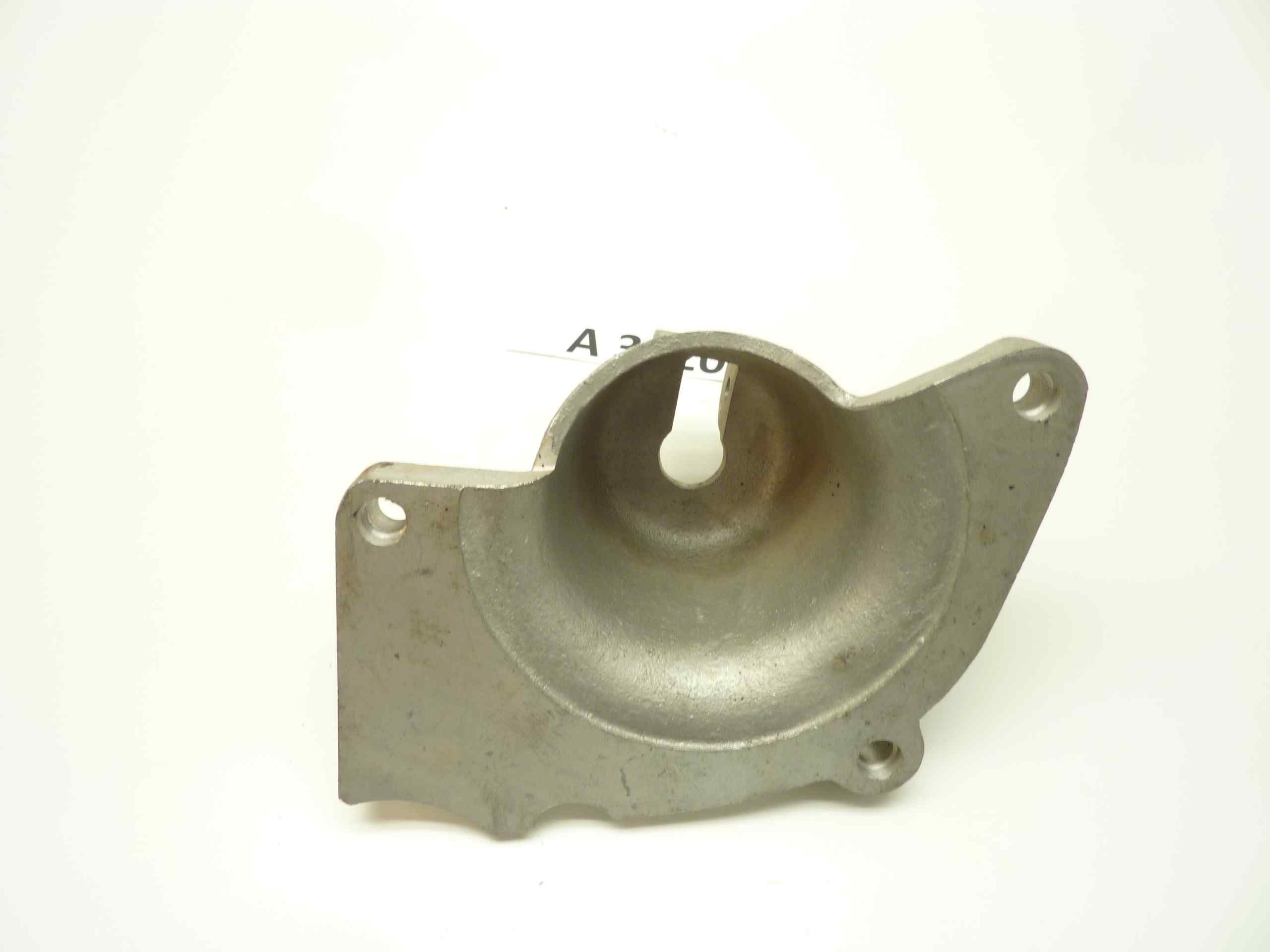 Guzzi Superalce coperchio pignone catena M 9106 - immagine 3