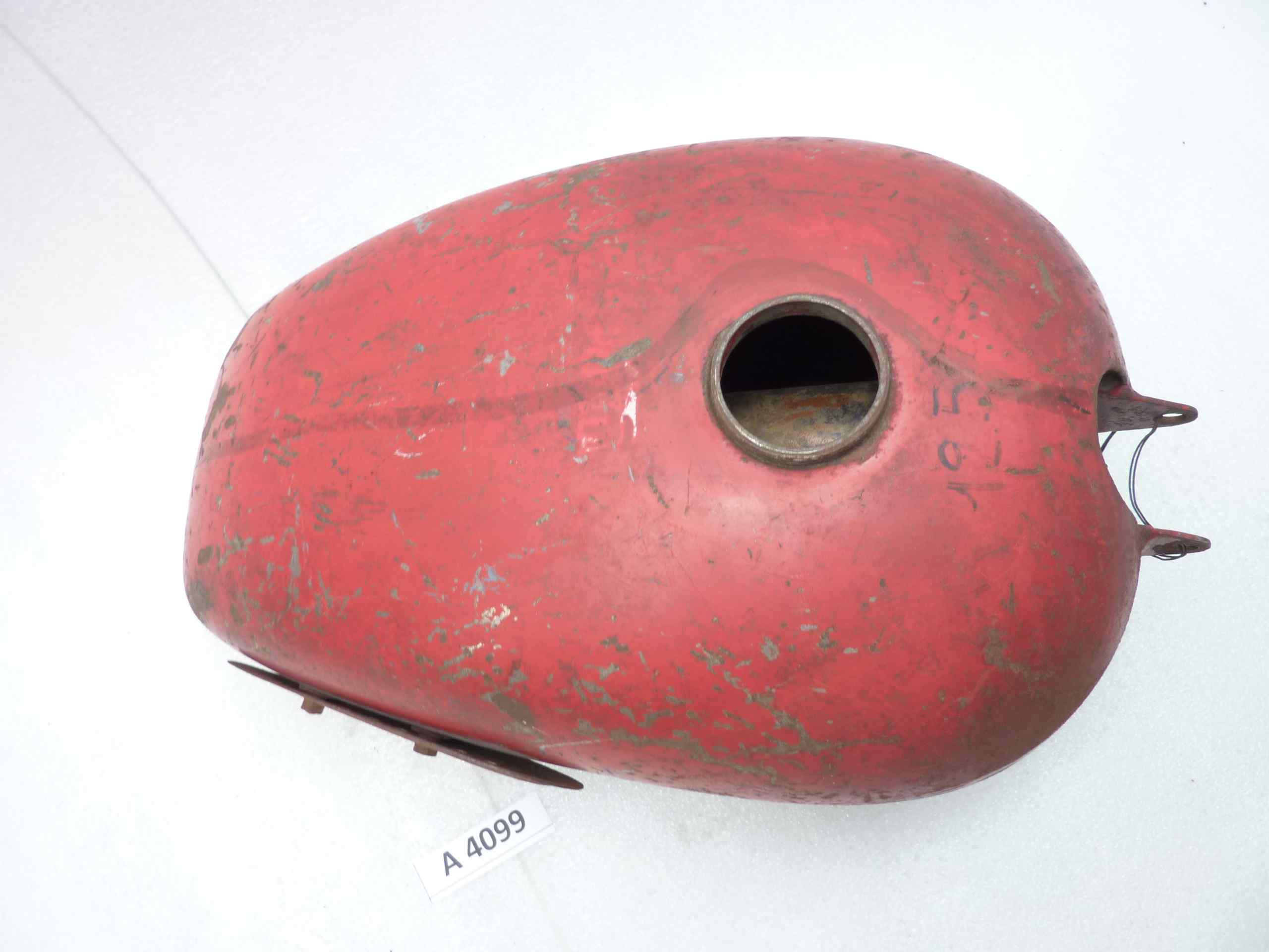 Parilla 125 serbatoio benzina carburante - immagine 3