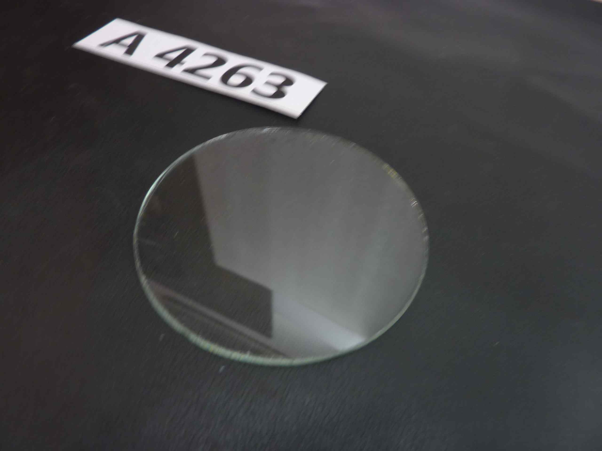 Vetro strumetazione auto moto epoca diam 7,5mm spessore 1,9 mm - immagine 2