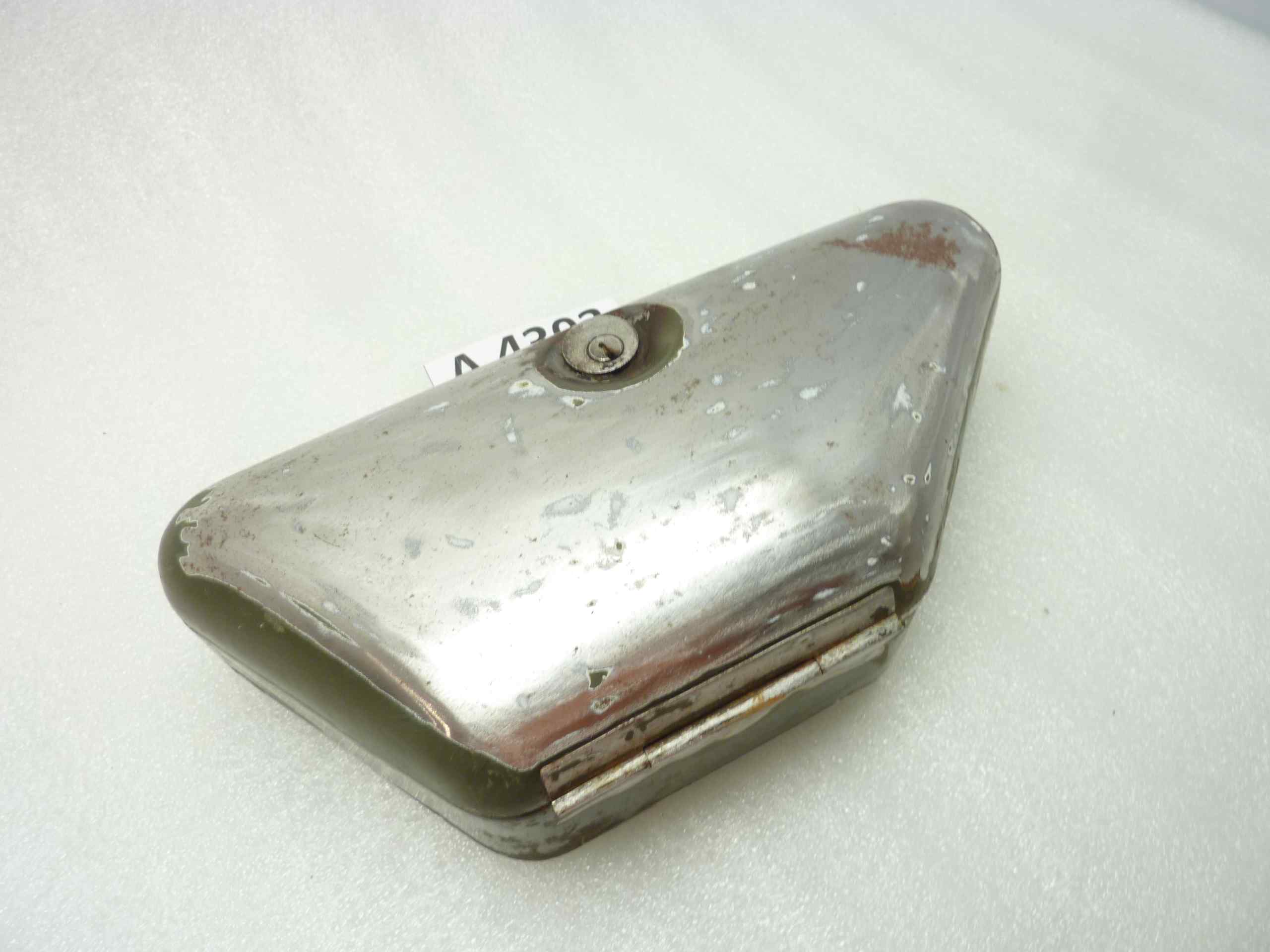 Guzzi Nuovo Falcone bauletto porta attrezzi utensili cassetta - immagine 2