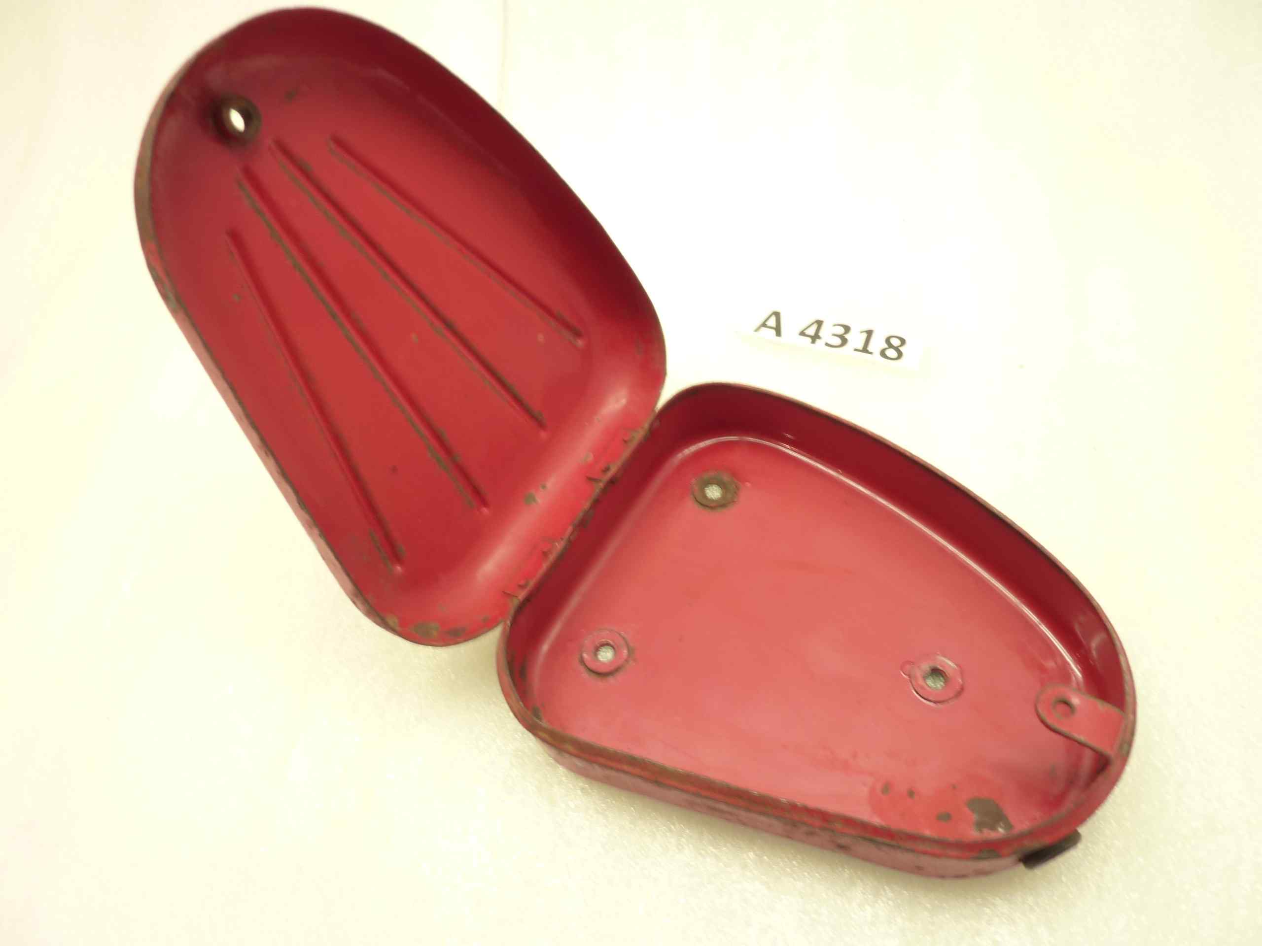 Benelli Leoncino 125 2T bauletto porta attrezzi utensili cassetta - immagine 4