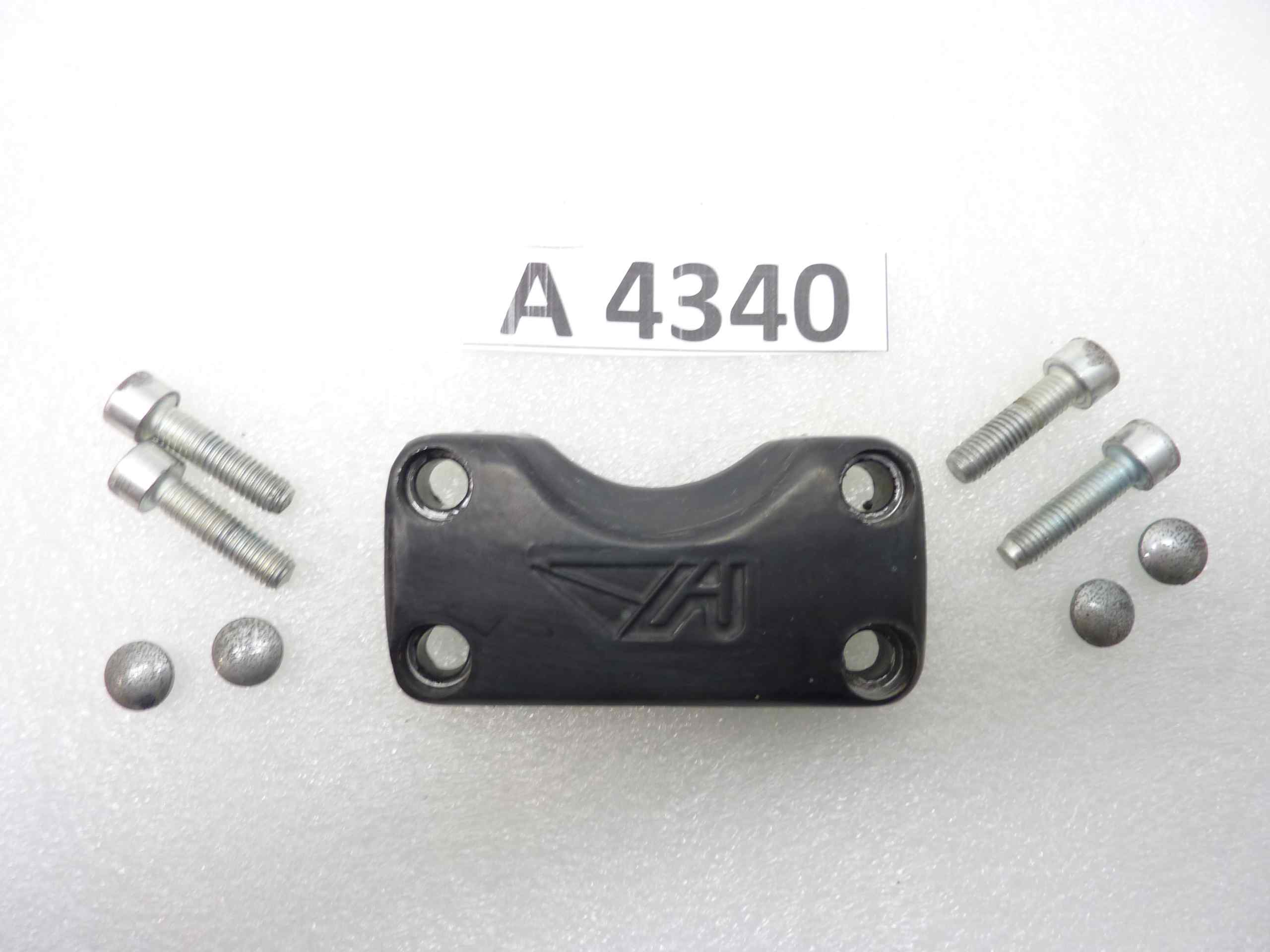 Aprilia Red Rose 50 America 90 riser cavallotto manubrio AP8203232