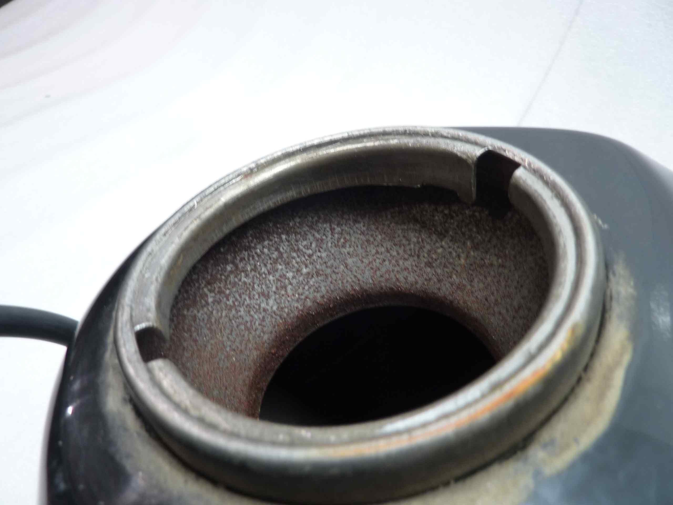 KLR 600 S 90-96 serbatoio benzina carburante da trattare internamente Kawasaki - immagine 8