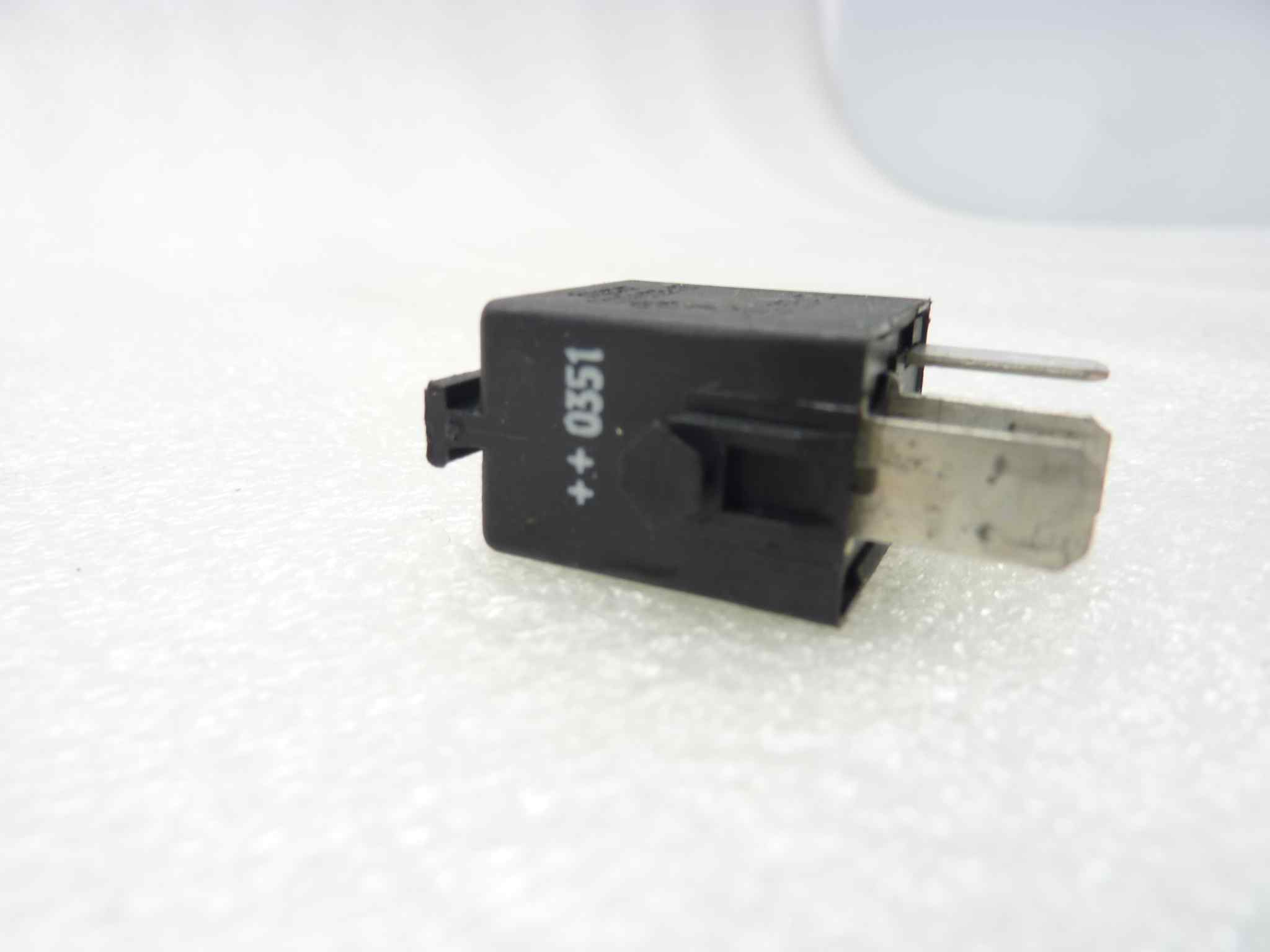 BMW F650 CS SCARVER Relè tyco 61361393412 - immagine 3