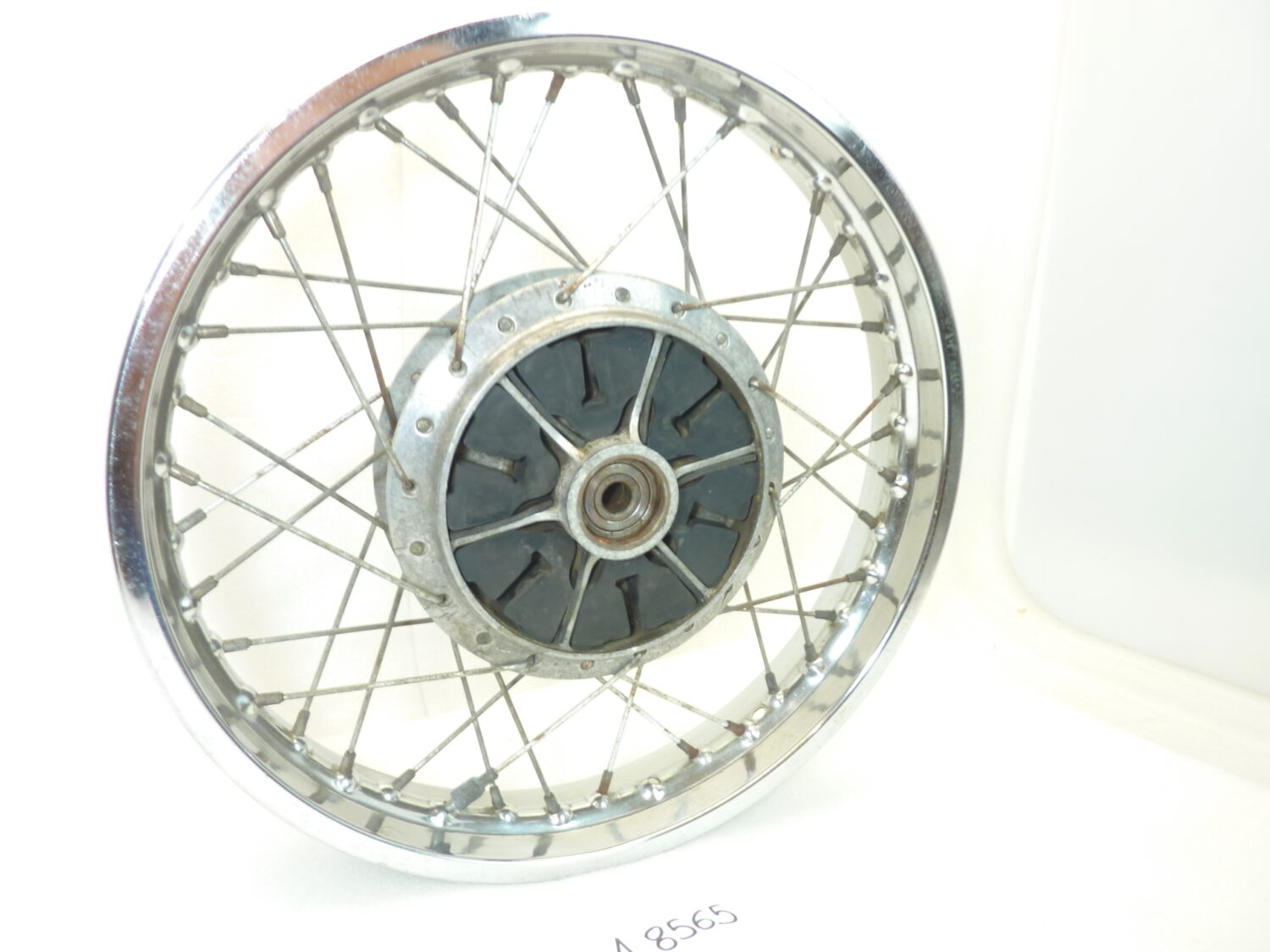 Cerchio ruota posteriore Kawasaki H1 1973 - 1975 Takasago 215 BX 18 W cod 789621-2411 - immagine 2