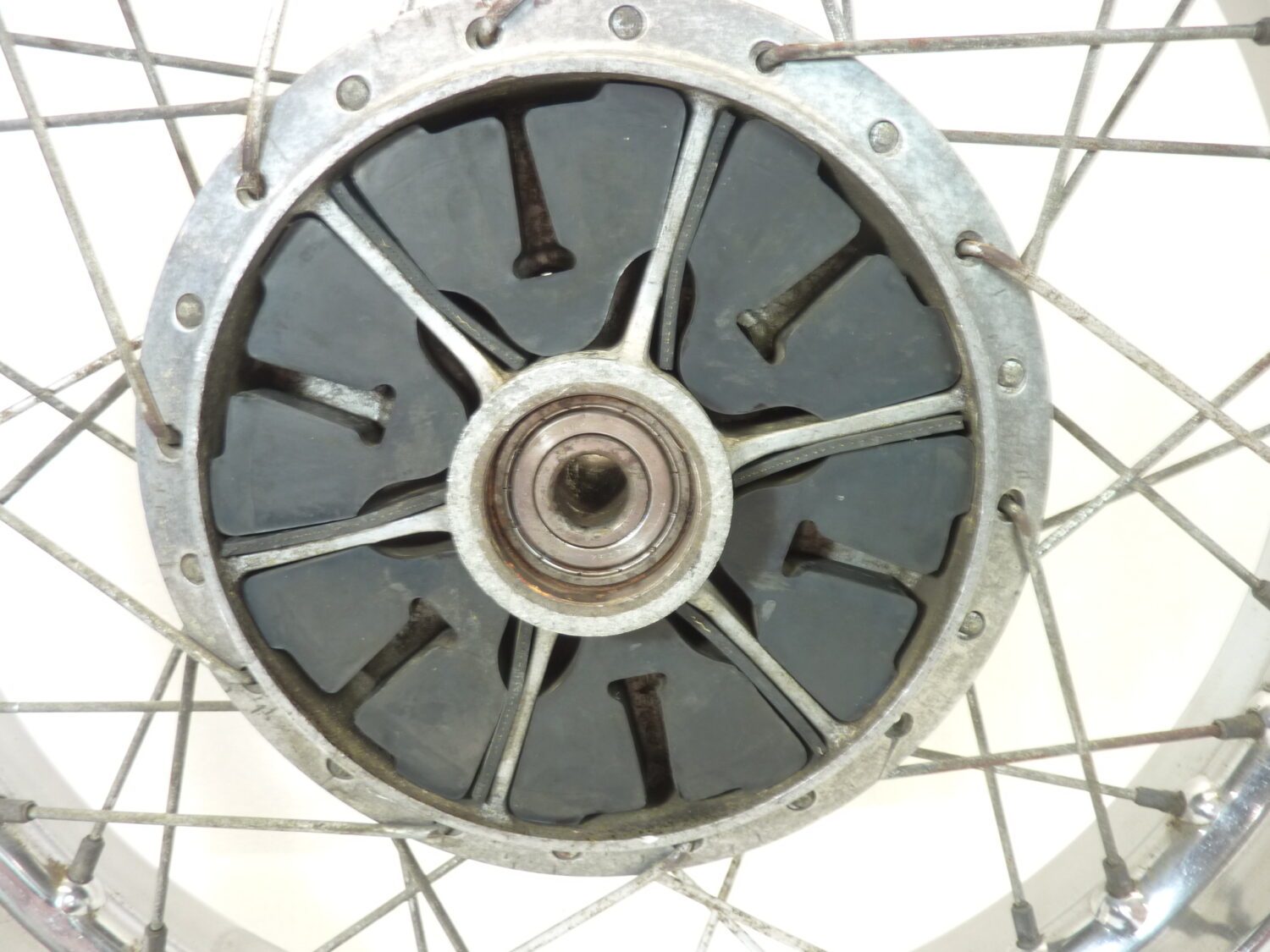 Cerchio ruota posteriore Kawasaki H1 1973 - 1975 Takasago 215 BX 18 W cod 789621-2411 - immagine 5