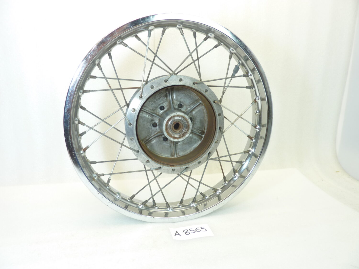 Cerchio ruota posteriore Kawasaki H1 1973 - 1975 Takasago 215 BX 18 W cod 789621-2411 - immagine 7