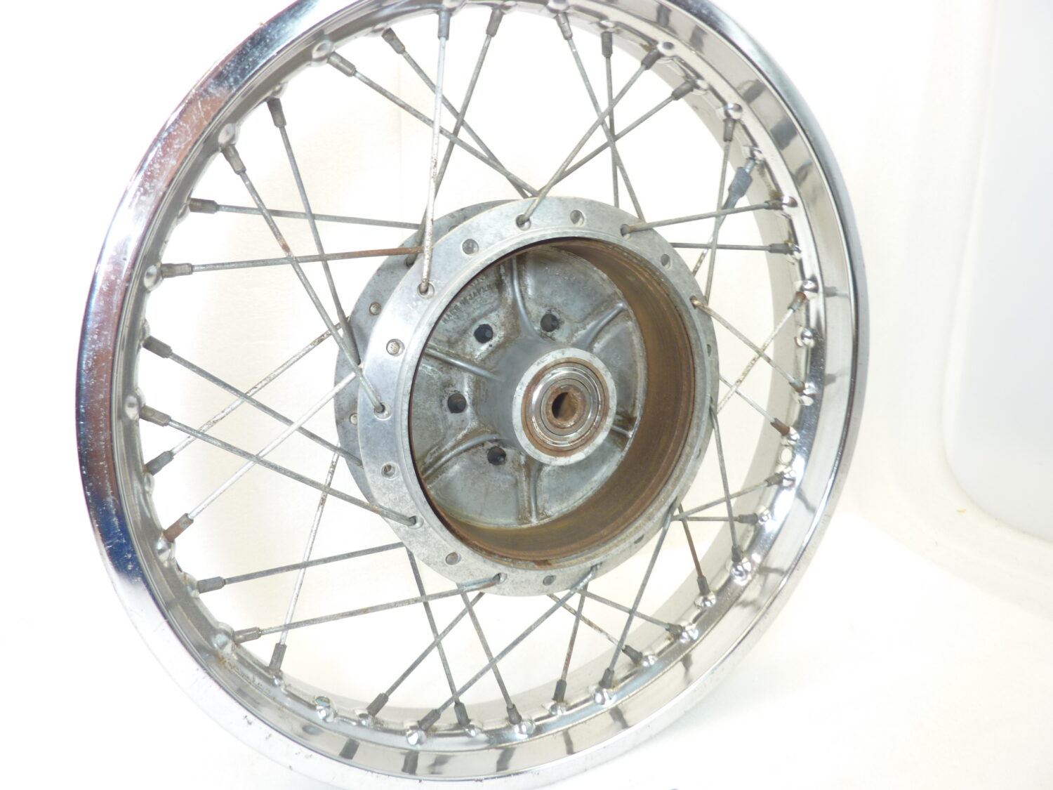 Cerchio ruota posteriore Kawasaki H1 1973 - 1975 Takasago 215 BX 18 W cod 789621-2411 - immagine 8