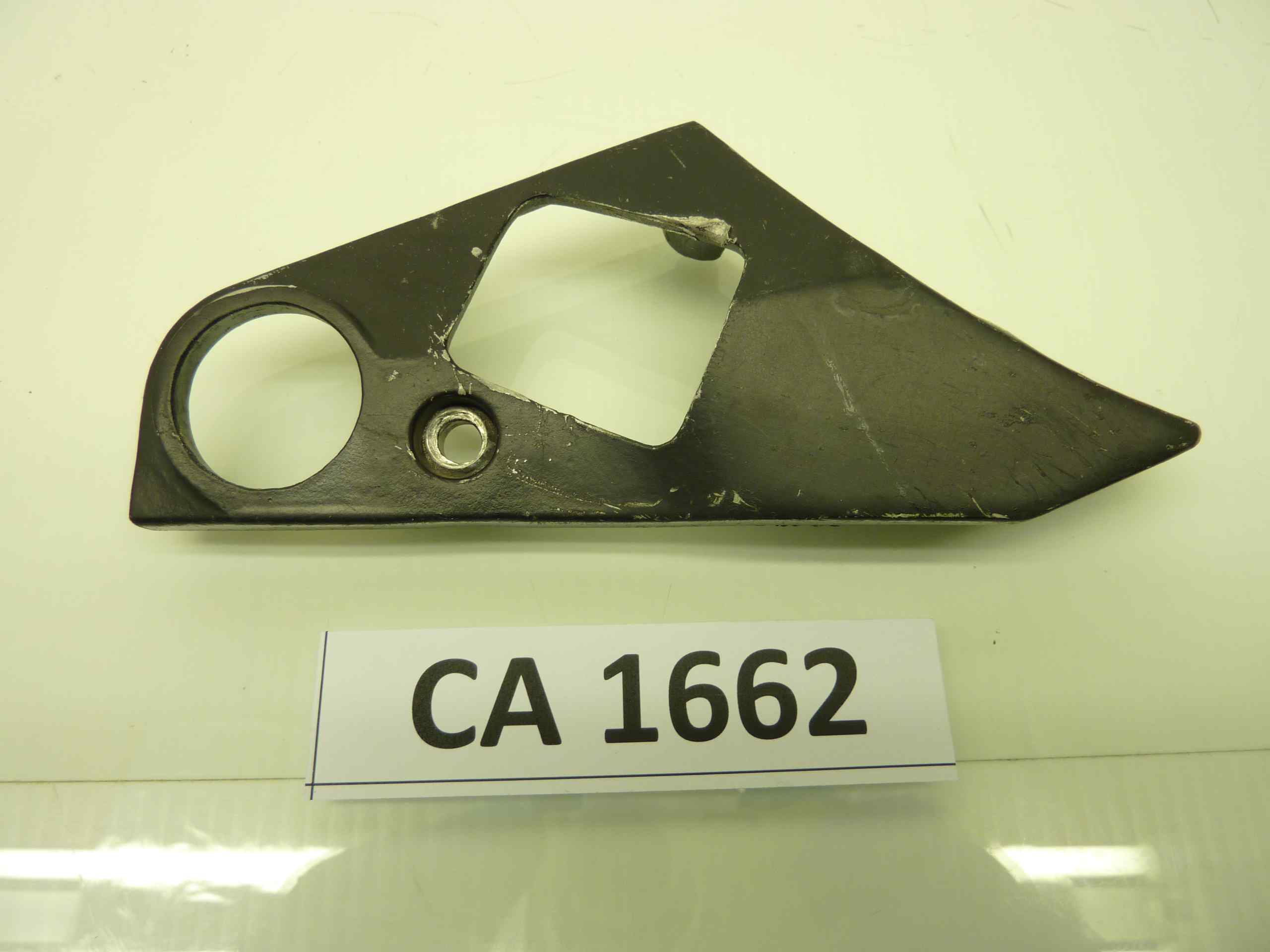 SUZUKI GSX 750 ES 84 GR72A staffa pedalino anteriore destro 313-L