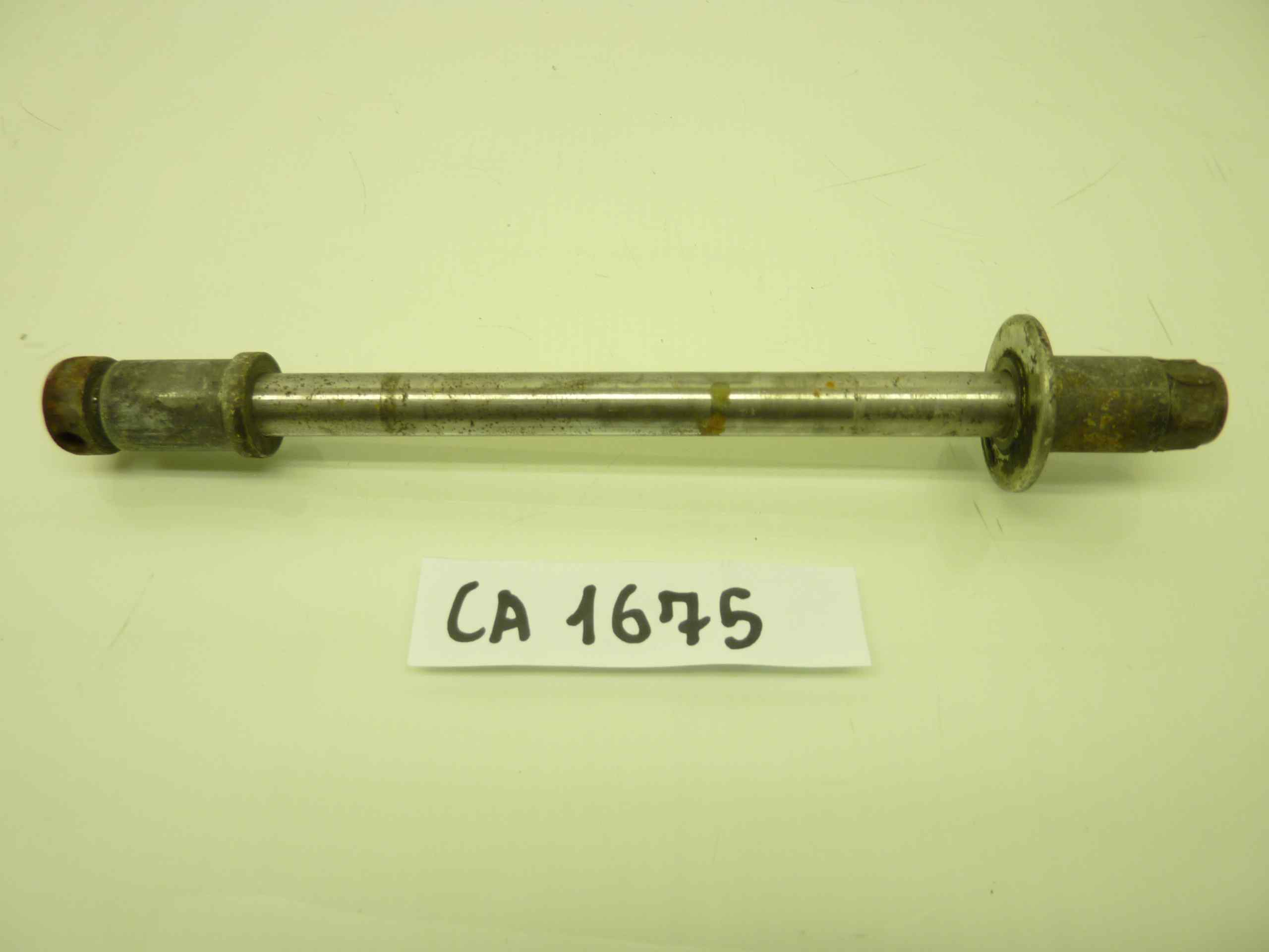 SUZUKI GSX 750 ES 84 GR72A perno ruota anteriore
