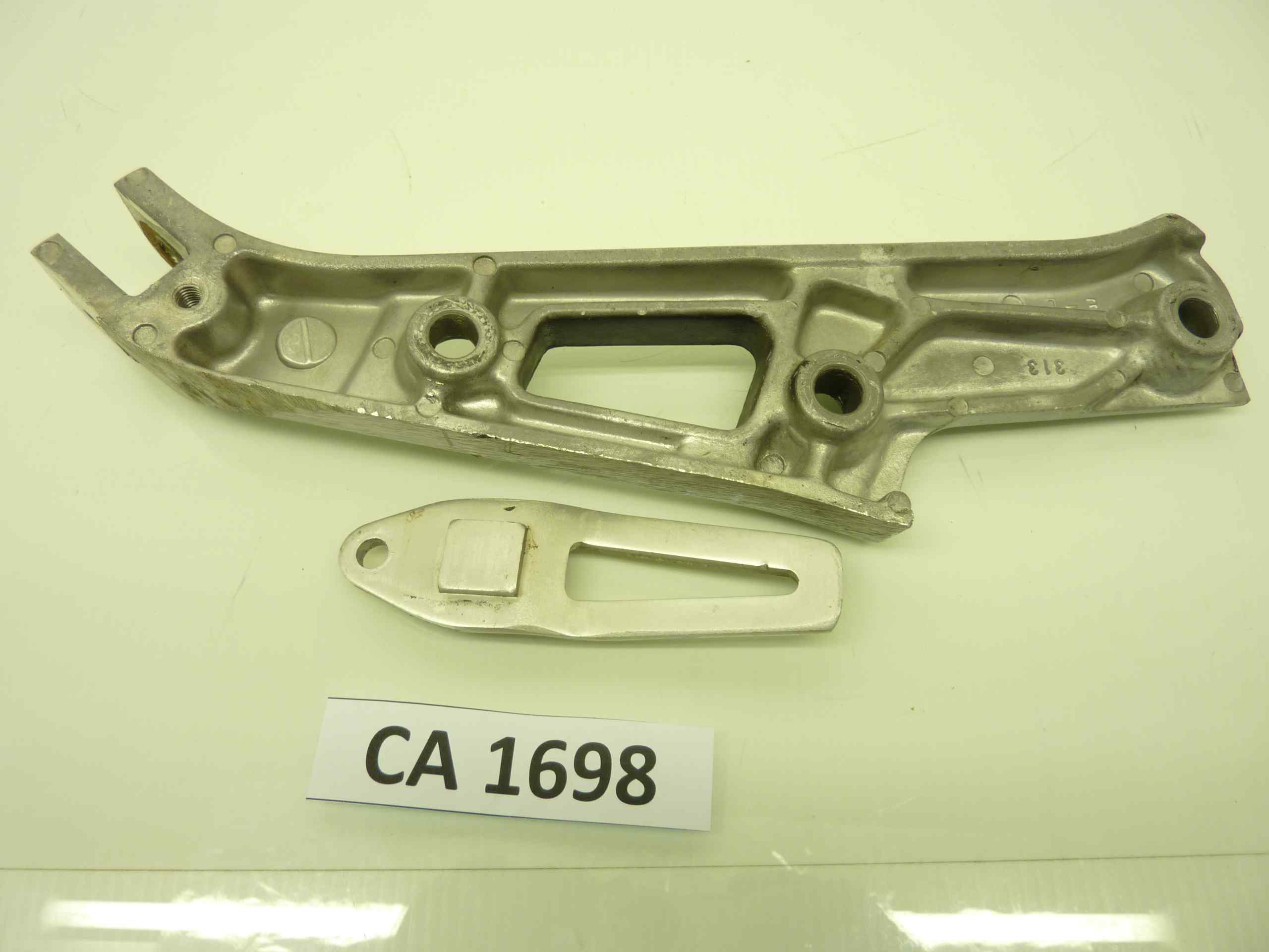 SUZUKI GSX 750 ES 84 GR72A staffa pedalino poggiapiedi sinistro - immagine 6