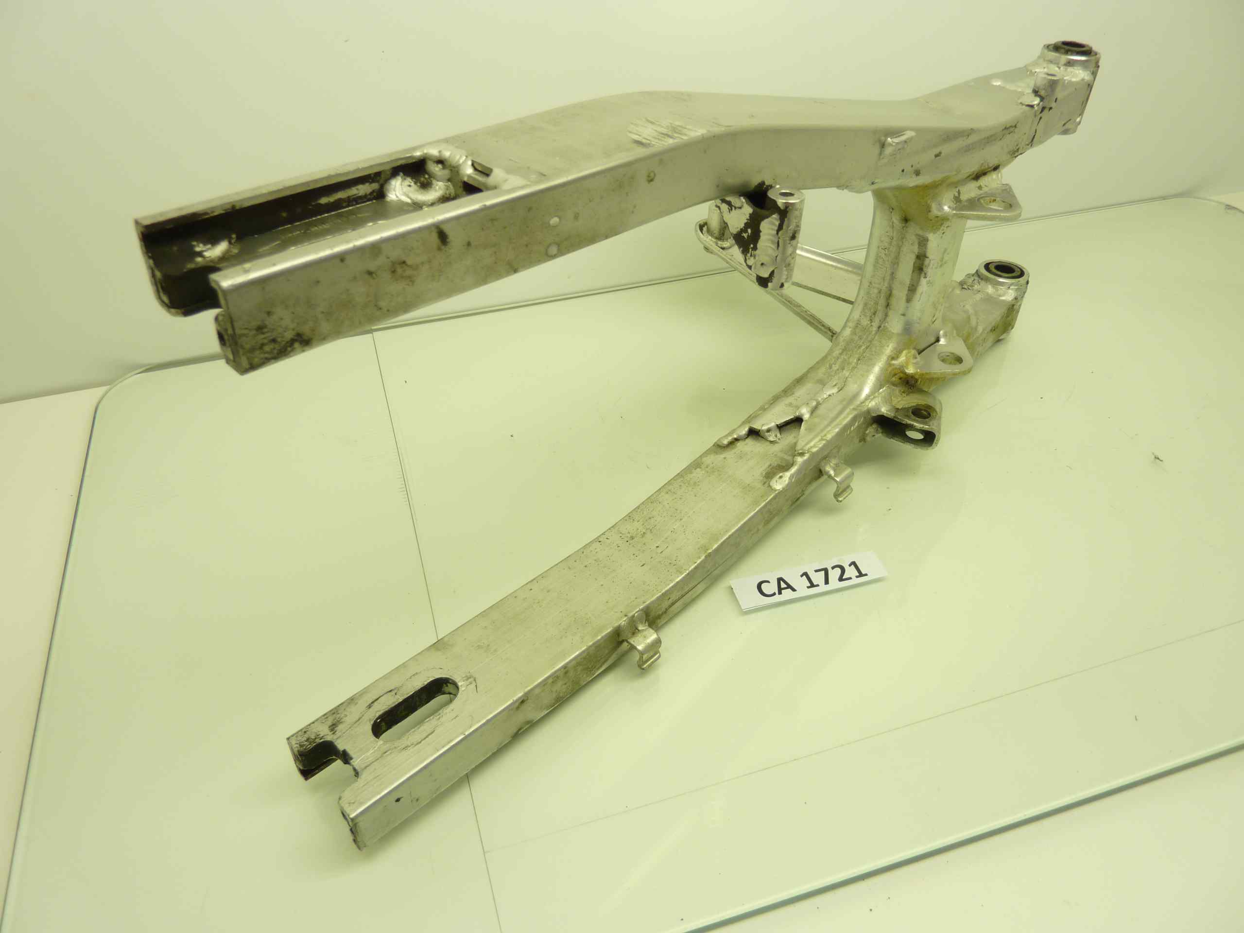 SUZUKI GSX 750 ES 84 GR72A forcellone posteriore - immagine 4