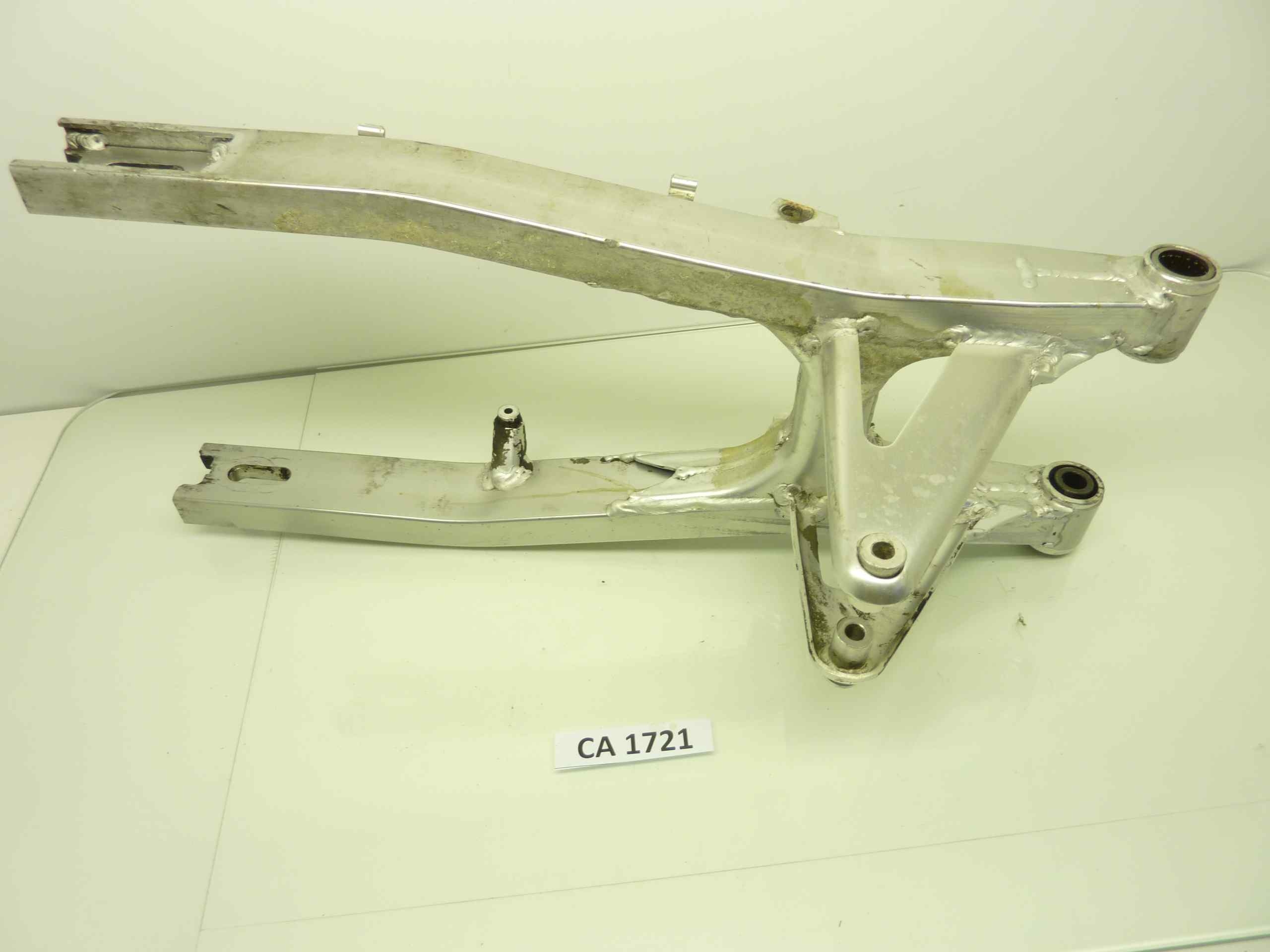 SUZUKI GSX 750 ES 84 GR72A forcellone posteriore - immagine 6