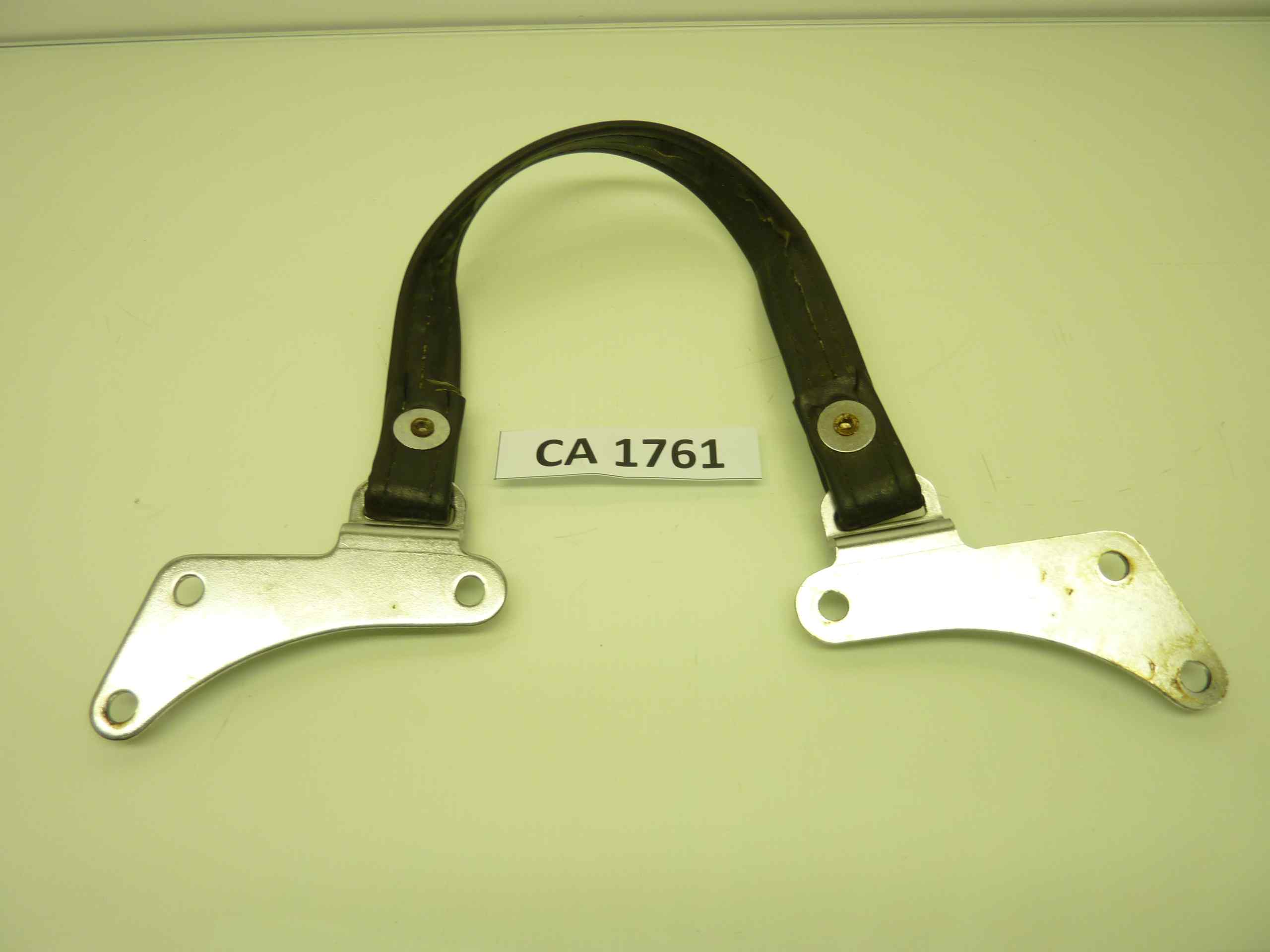 SUZUKI SAVAGE LS 650 93 maniglia fascia sella - immagine 2