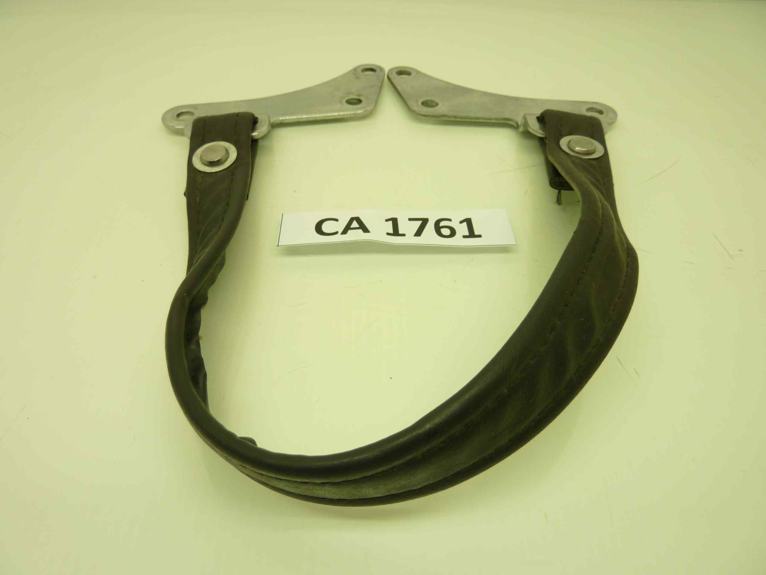 SUZUKI SAVAGE LS 650 93 maniglia fascia sella - immagine 4