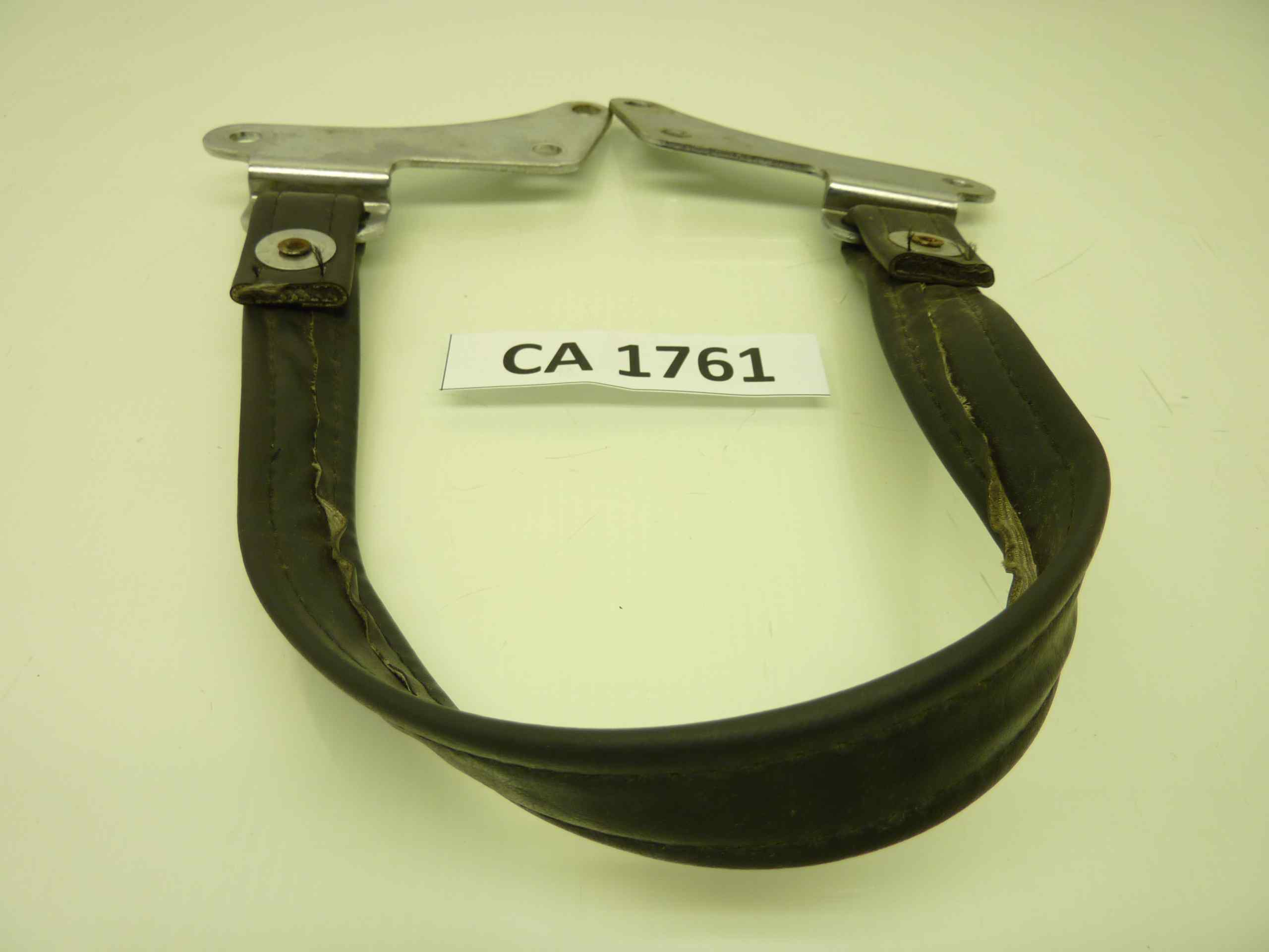 SUZUKI SAVAGE LS 650 93 maniglia fascia sella - immagine 5