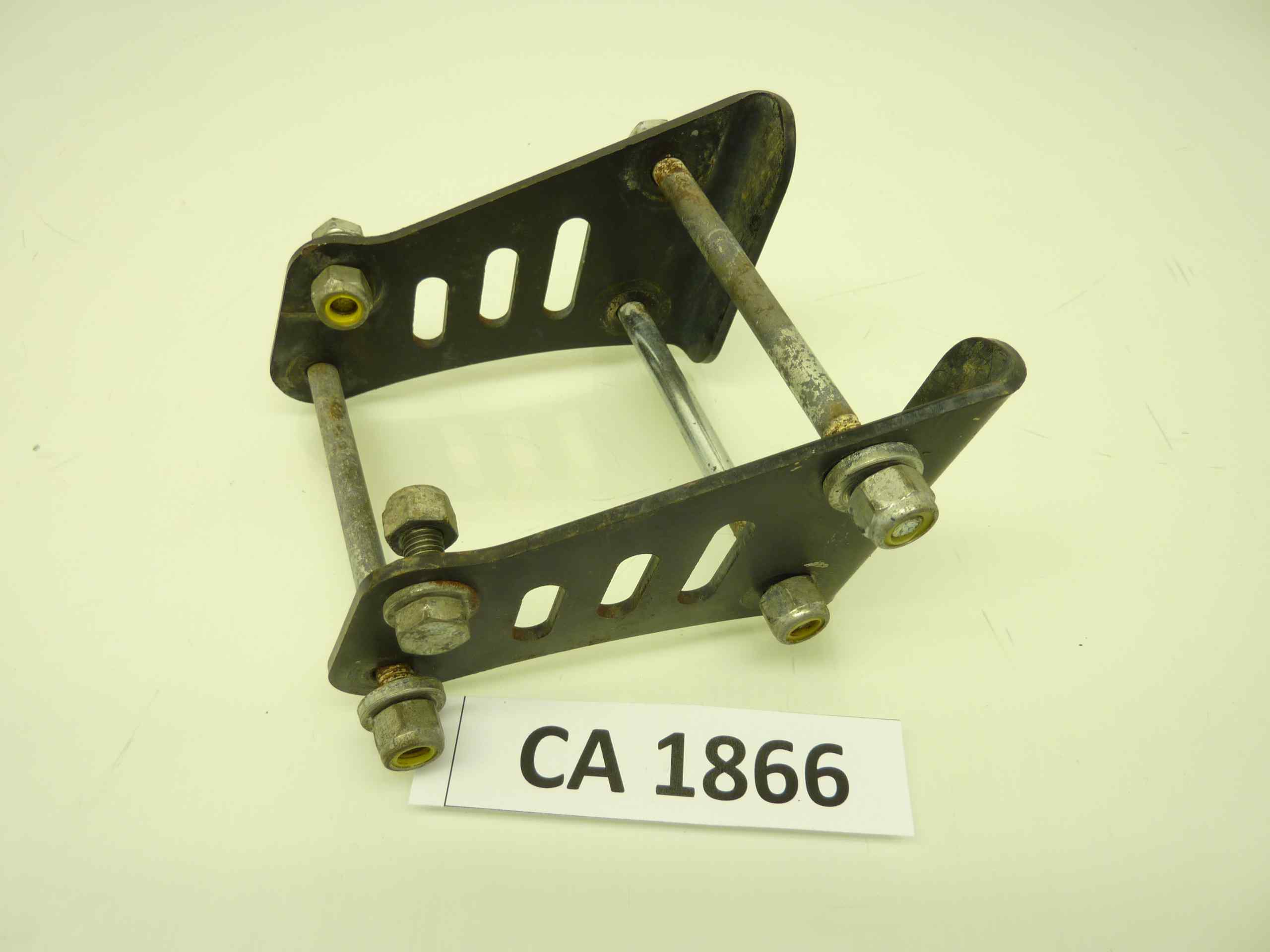 Moto Morini KANGURO 350 X2 86 staffe perni motore - immagine 2