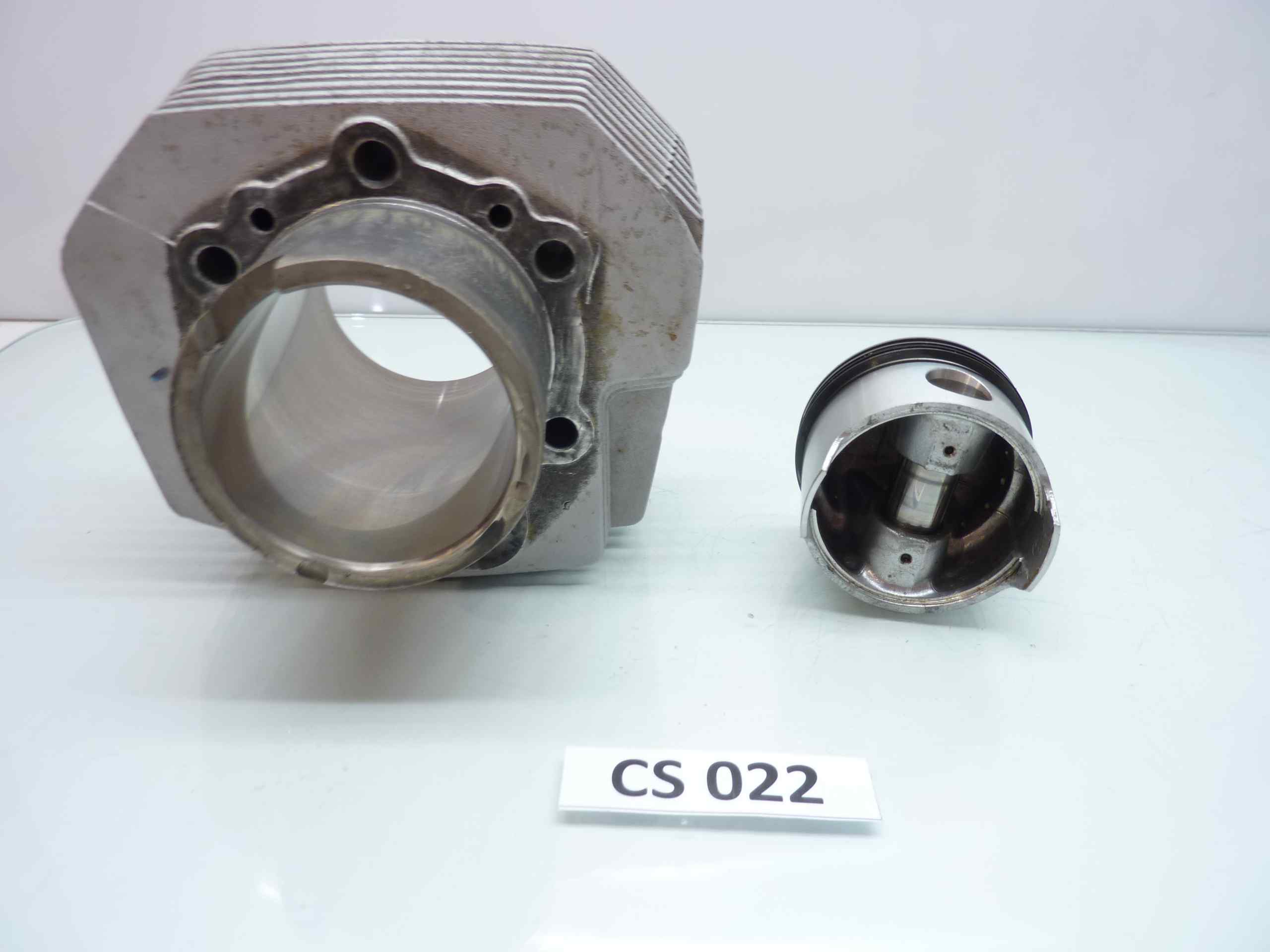 Guzzi 850 T5 cilindro pistone destro Km percorsi 4000 DIAM CILINDRO MM 82,7 - immagine 6