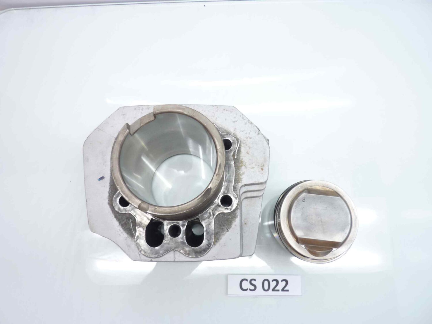 Guzzi 850 T5 cilindro pistone destro Km percorsi 4000 DIAM CILINDRO MM 82,7 - immagine 8