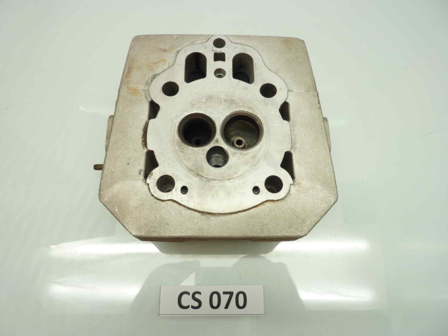 Guzzi V35 Innocenti testa 2V testa testata destra - immagine 6