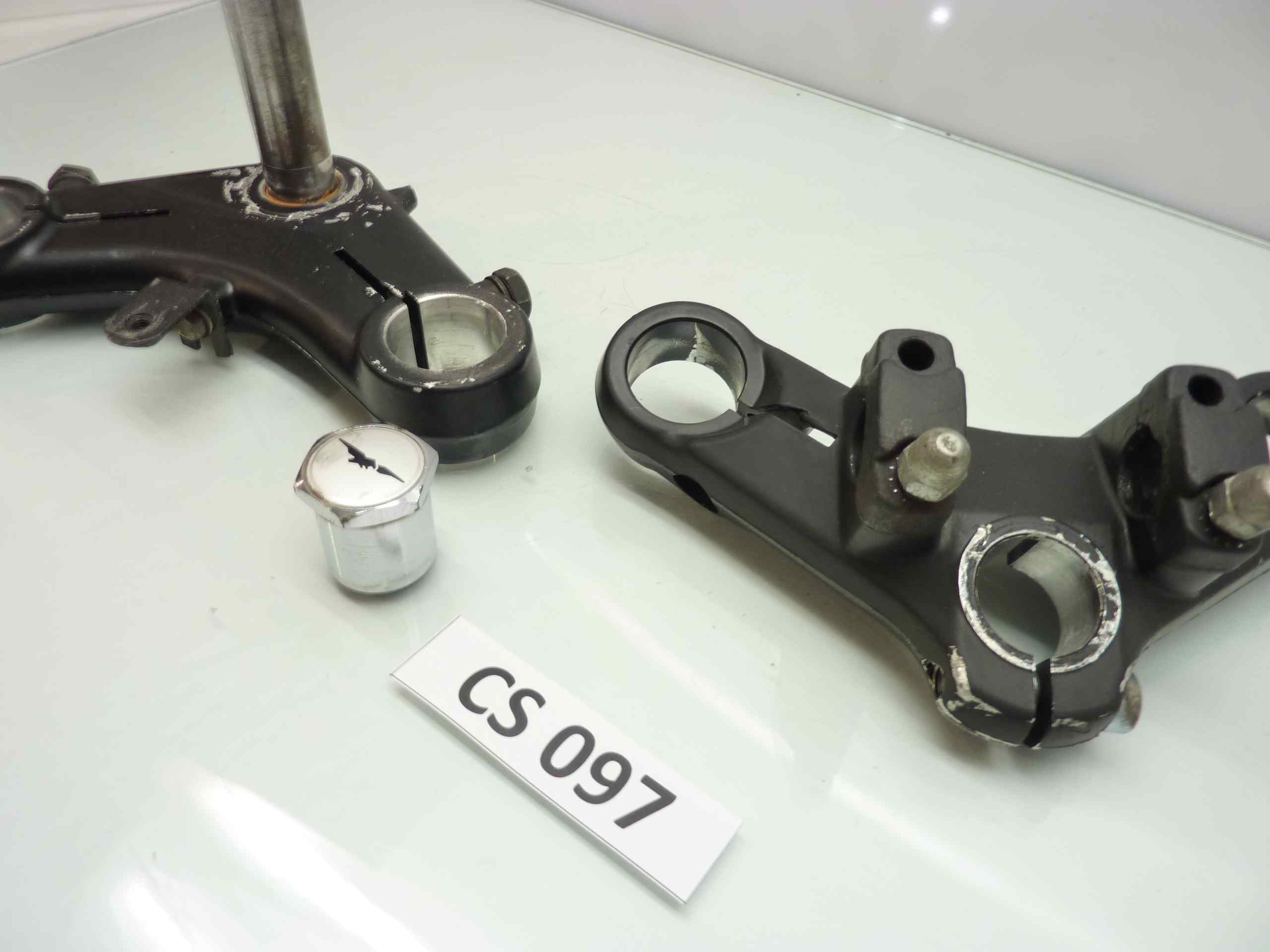Guzzi V35 III serie piastre forcella sterzo diam steli mm 35 - immagine 5