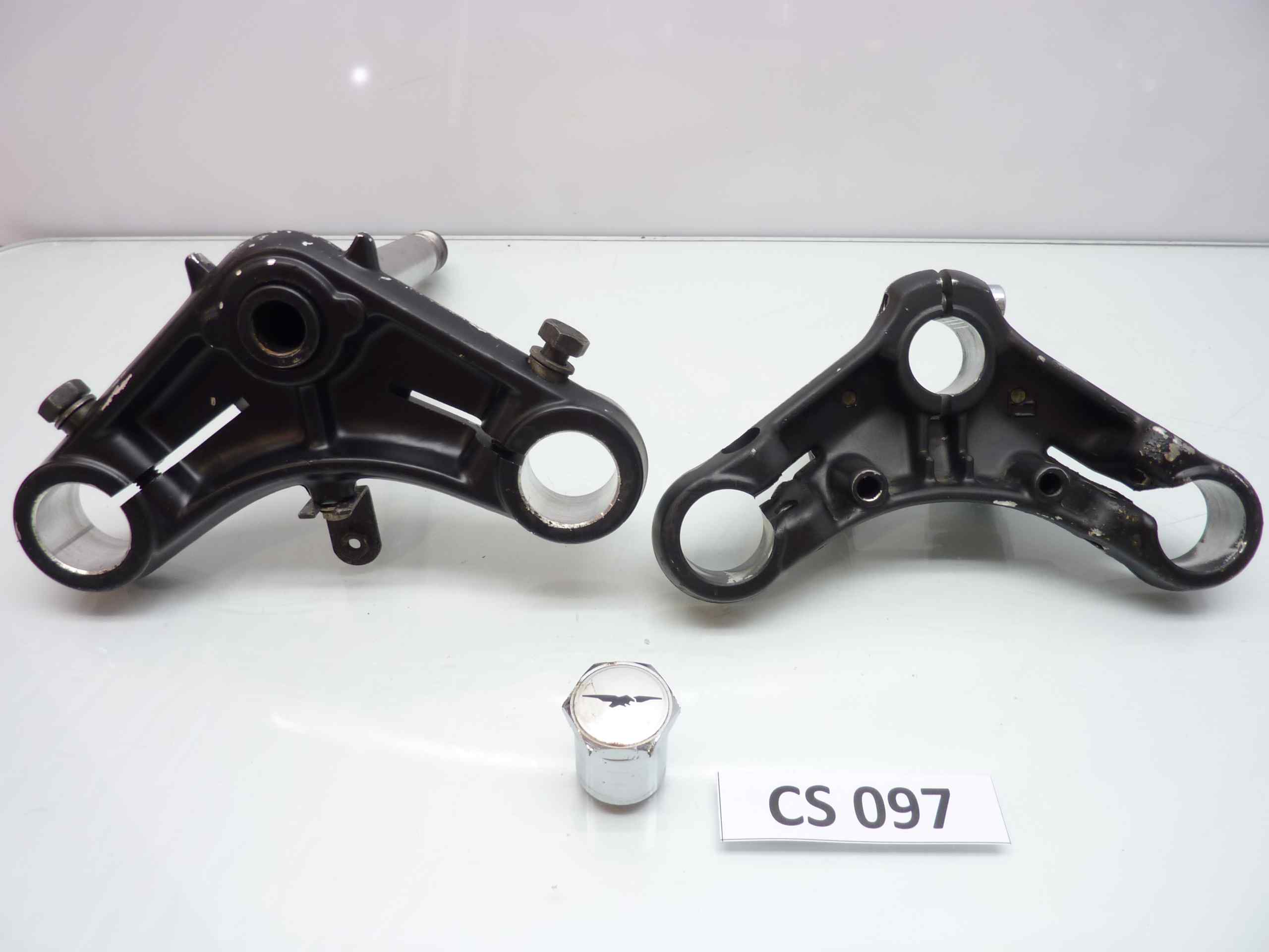 Guzzi V35 III serie piastre forcella sterzo diam steli mm 35 - immagine 6