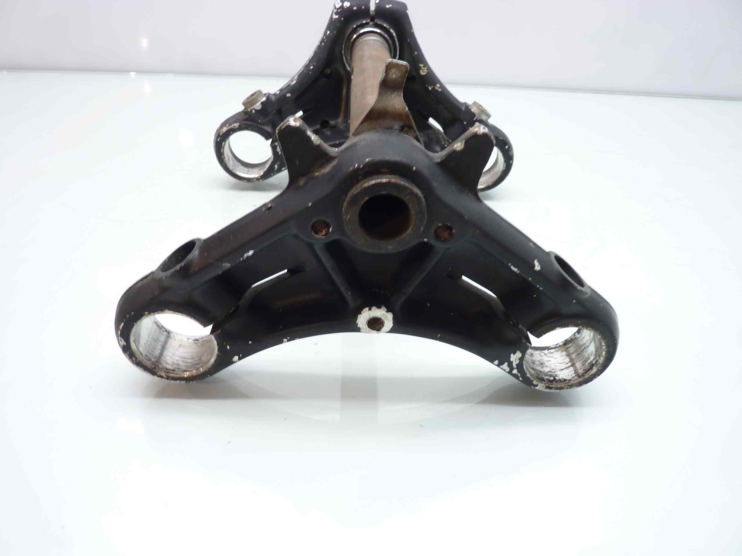 Guzzi V35 125 254 piastre forcella sterzo diam steli mm 32 - immagine 4