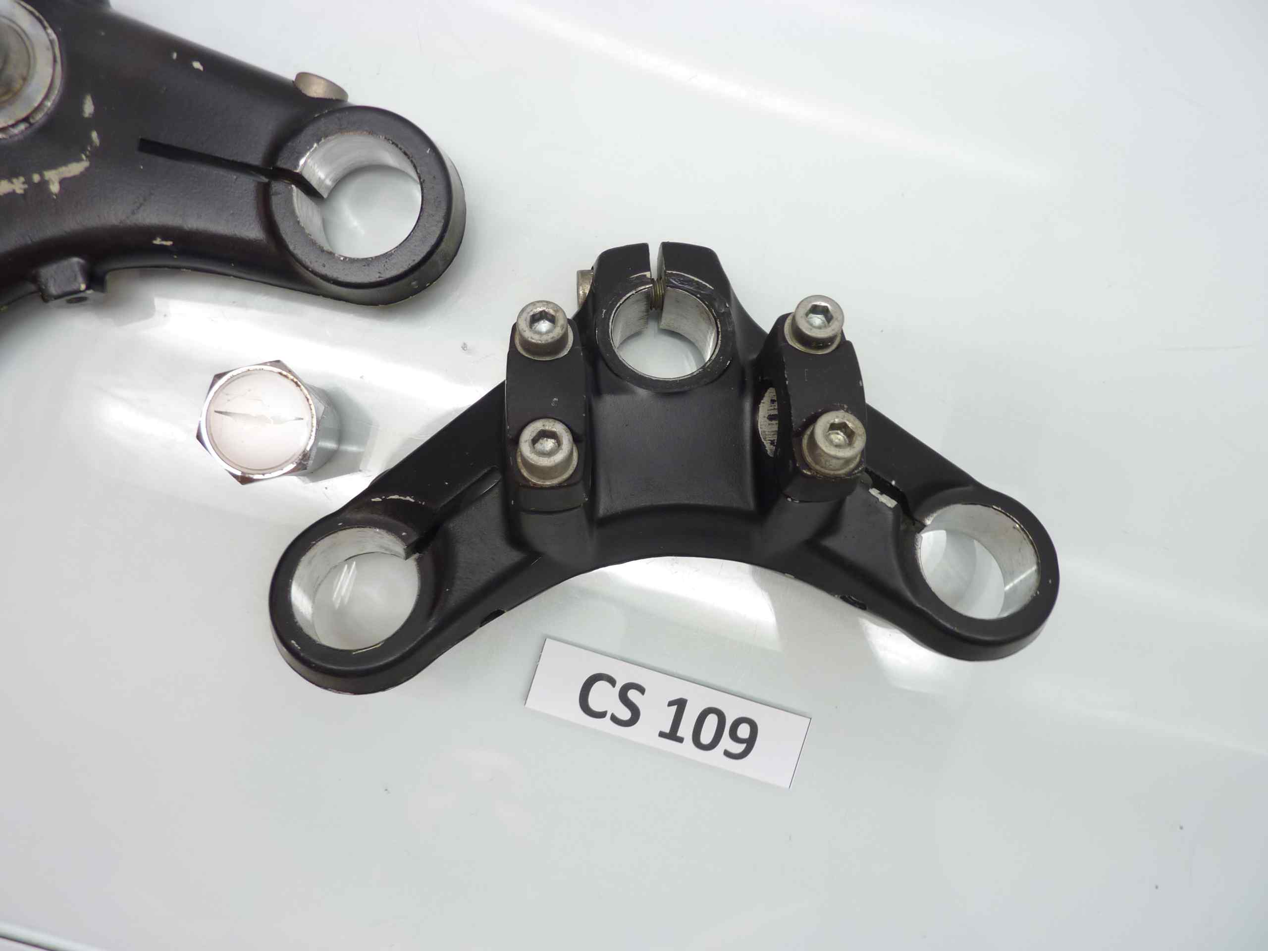 Guzzi V65 custom piastre forcella sterzo diam steli mm 35 - immagine 2