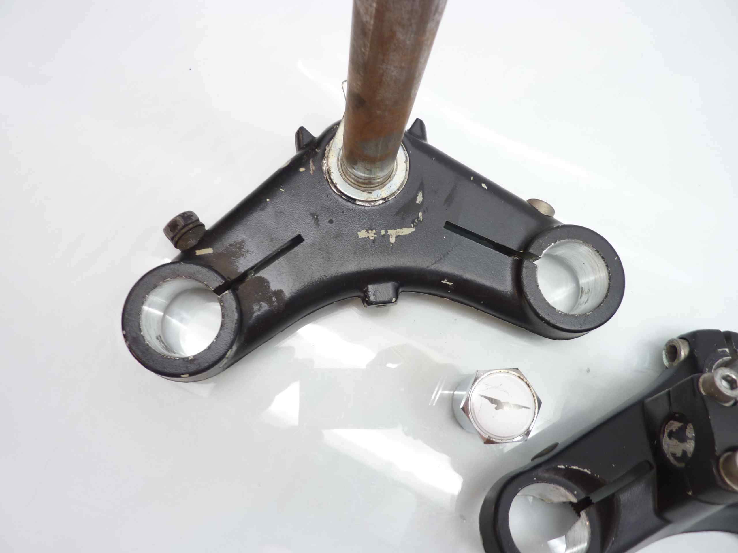 Guzzi V65 custom piastre forcella sterzo diam steli mm 35 - immagine 3