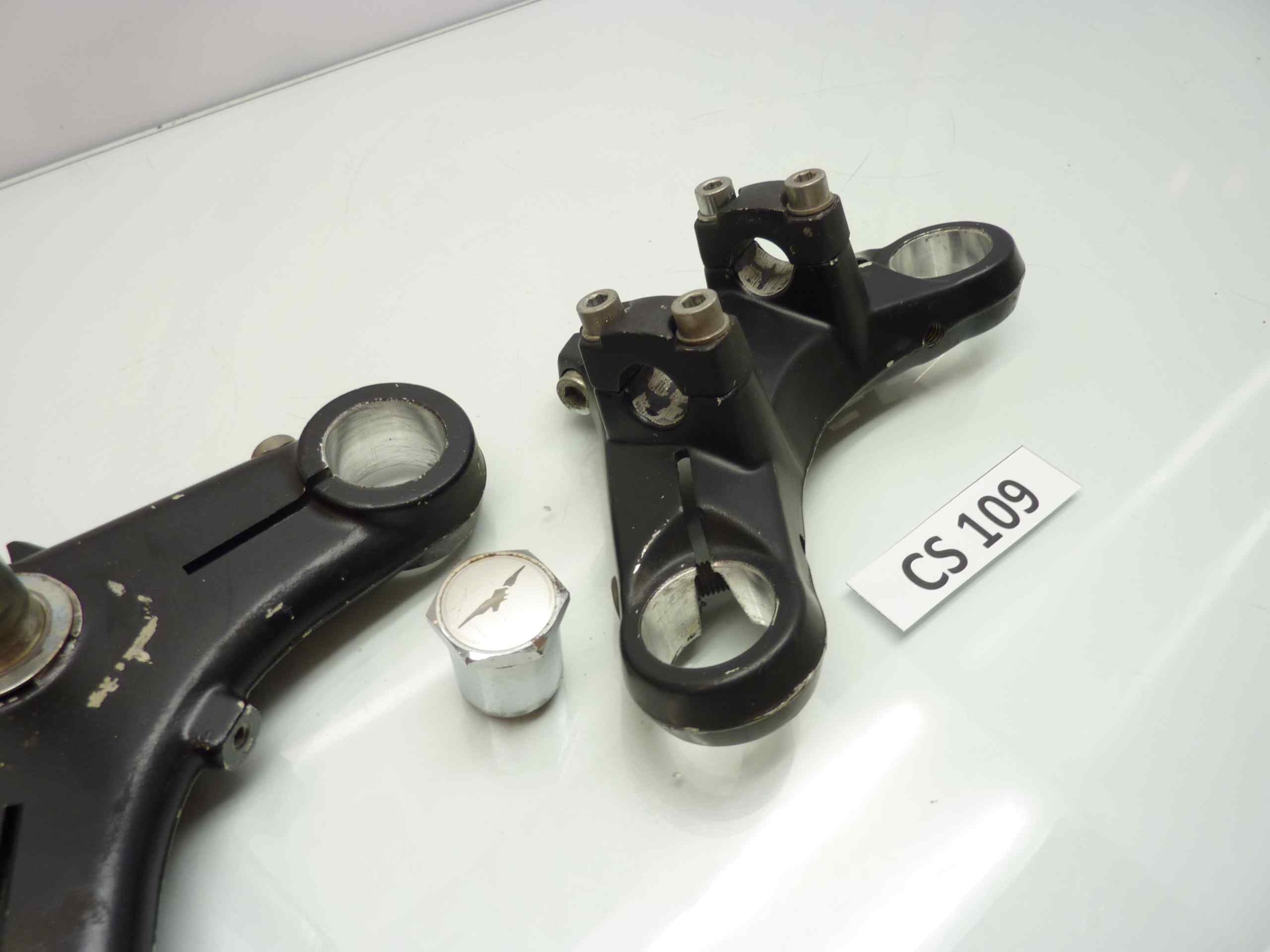 Guzzi V65 custom piastre forcella sterzo diam steli mm 35 - immagine 4