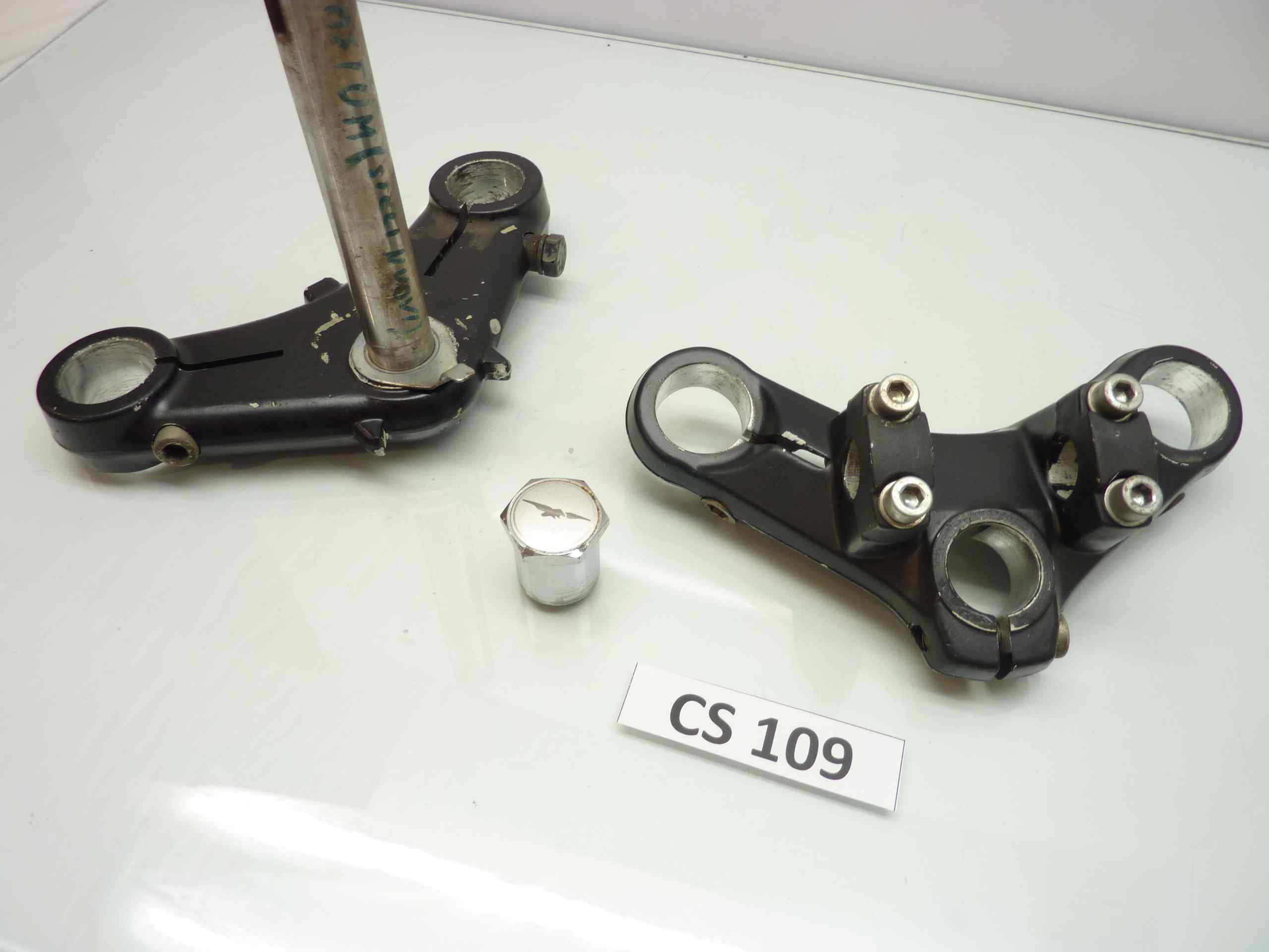 Guzzi V65 custom piastre forcella sterzo diam steli mm 35 - immagine 5