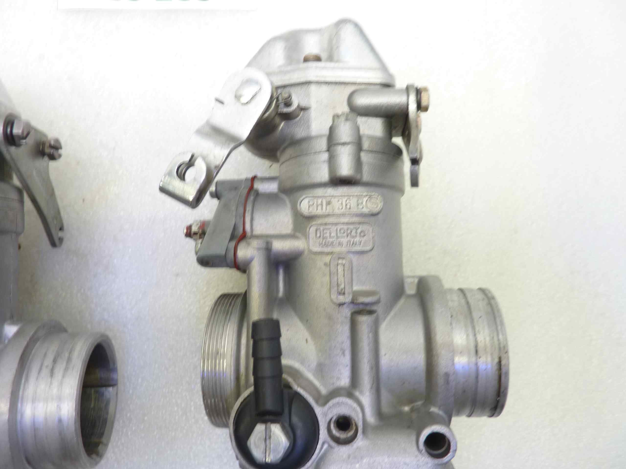 Carburatori Dell'Orto PHF 36 B - D e S coppia - immagine 4