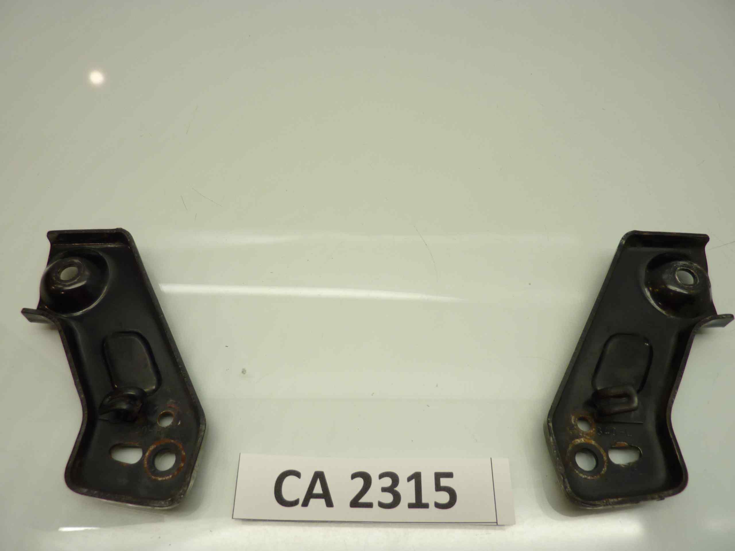 SUZUKI GSX 550 ES 84-86 Staffe madiglione posteriore - immagine 2