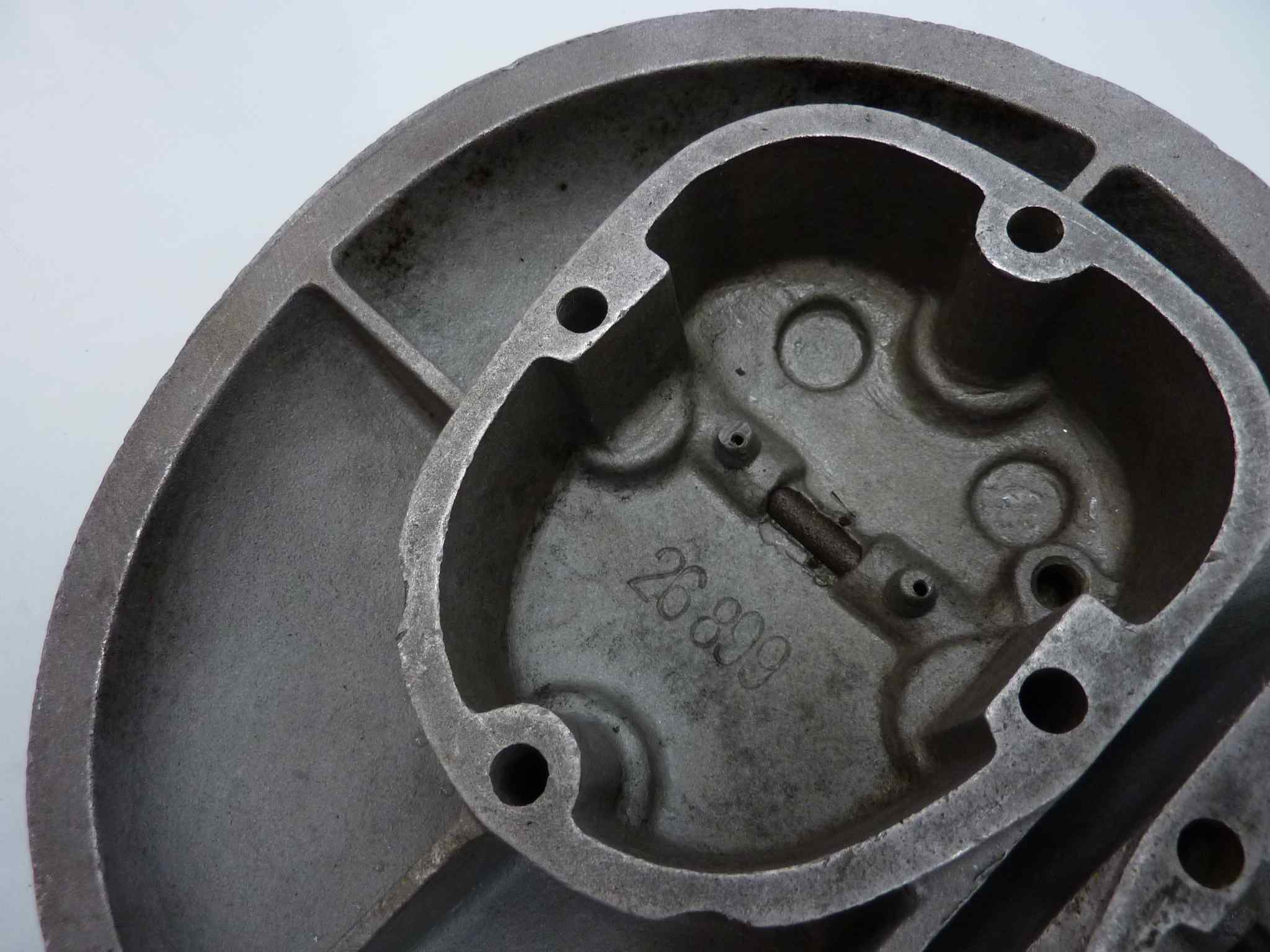 Gilera 300 TERZA SERIE coppia coperchi motore punterie cod 26899 26900 - immagine 5