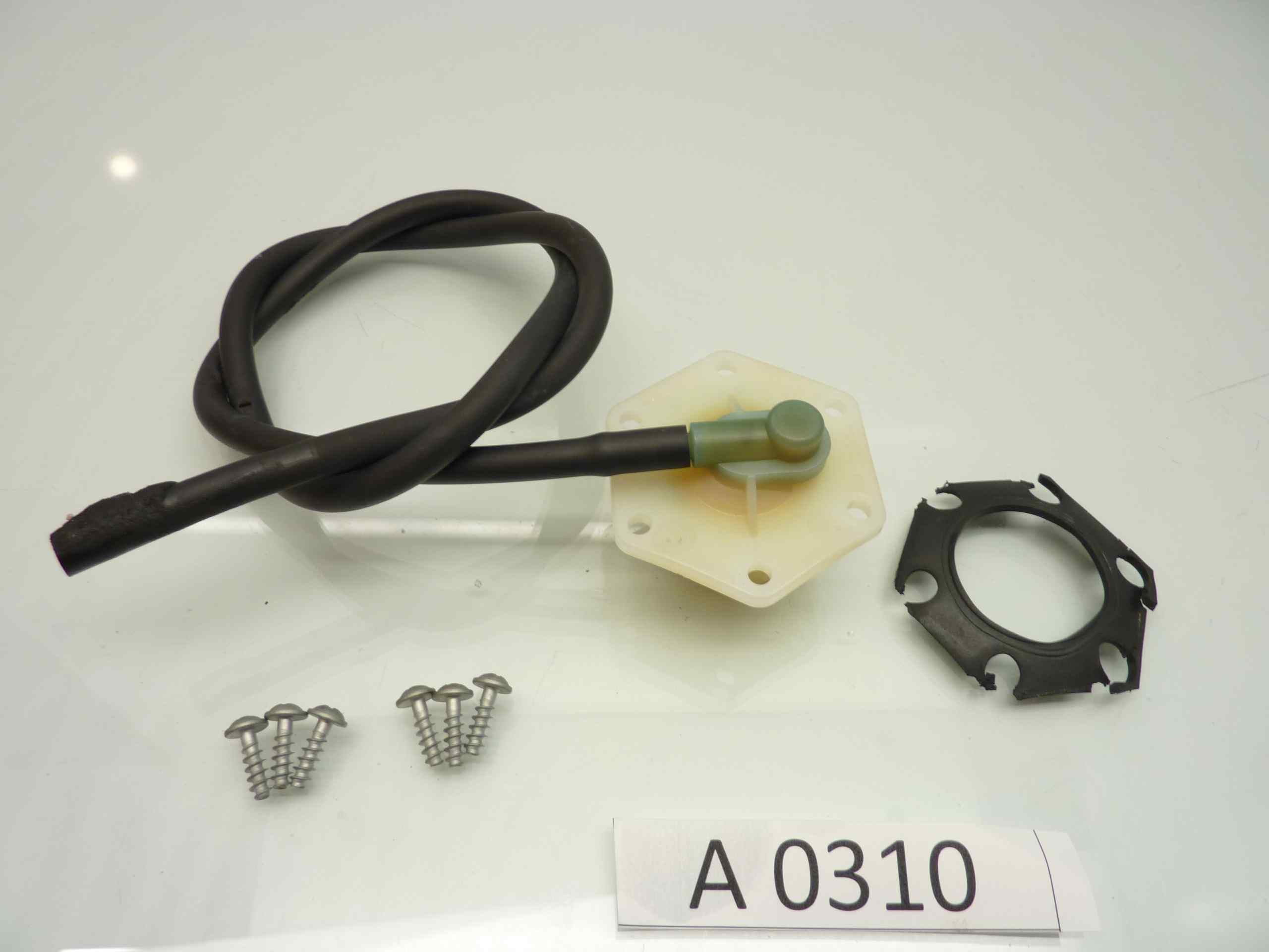 BMW F650 CS SCARVER valvola di sicurezza benzina carburante cod 16112347148