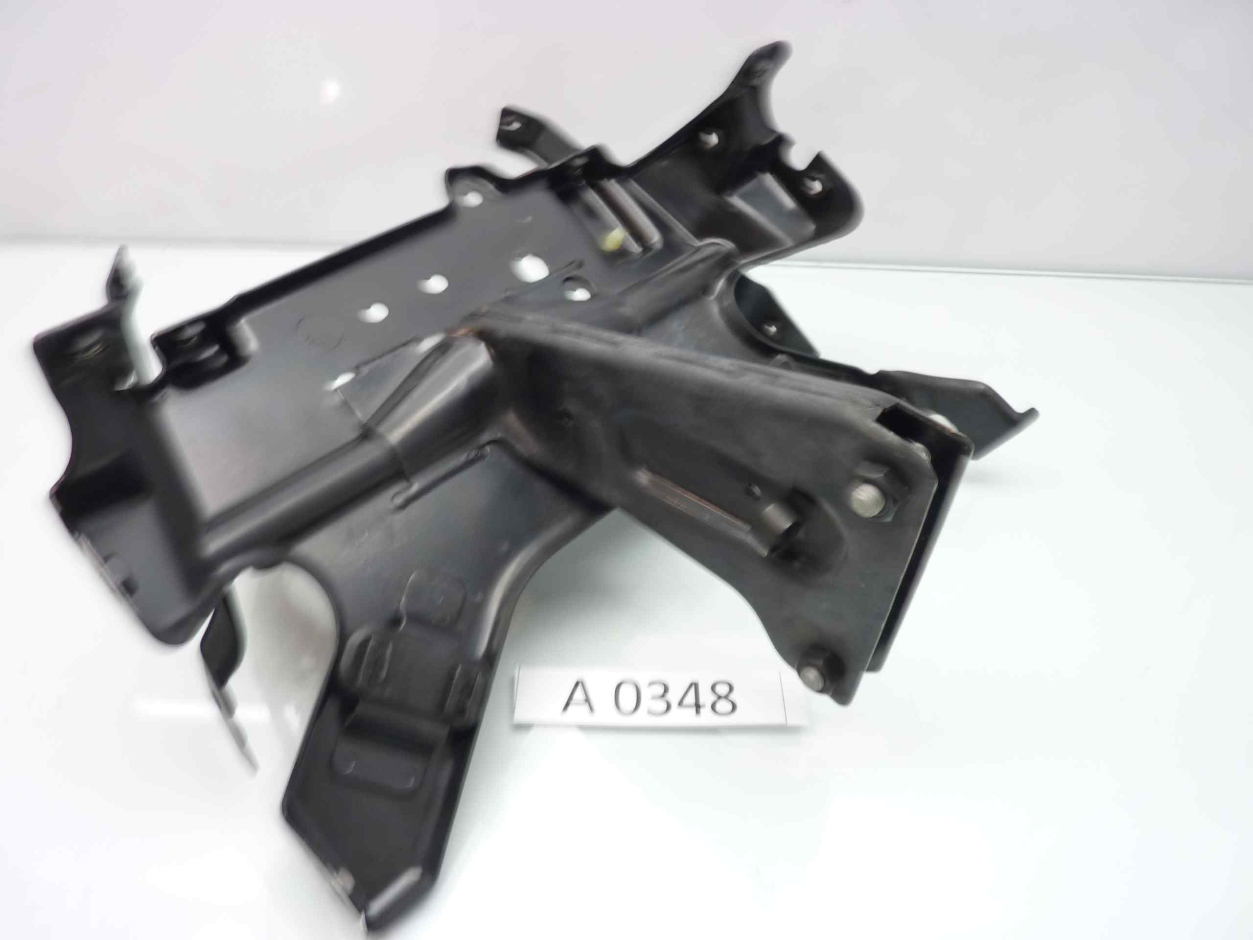 BMW F650 CS SCARVER Telaietto anteriore porta strumenti - immagine 4