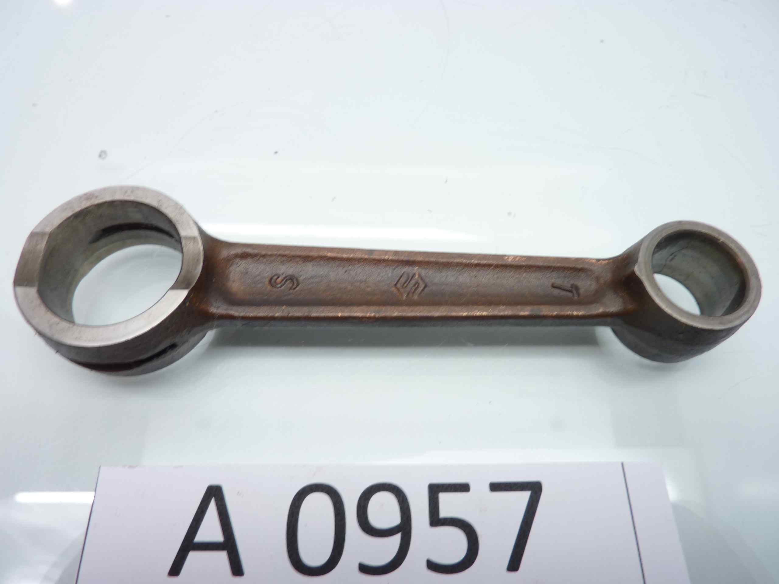 Suzuki biella 0311 diam interno 26 mm e 18 mm